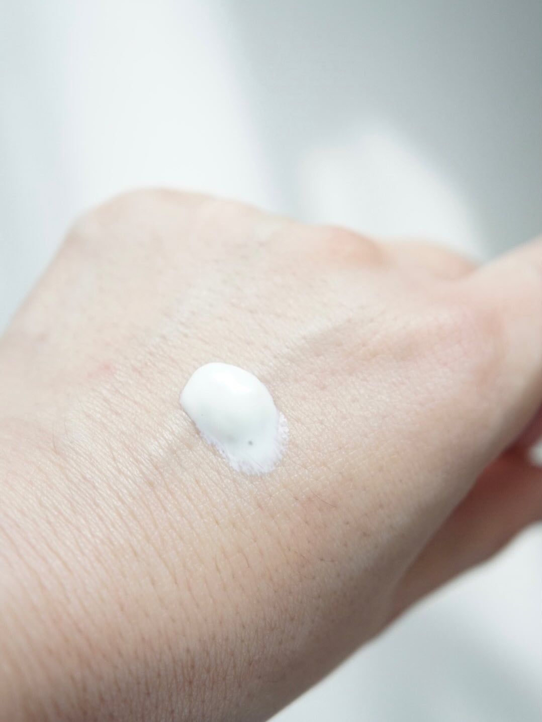 ヒアルーシカ ウォーターフィット サンセラム/SKIN1004/日焼け止めローションを使ったクチコミ(3枚目)