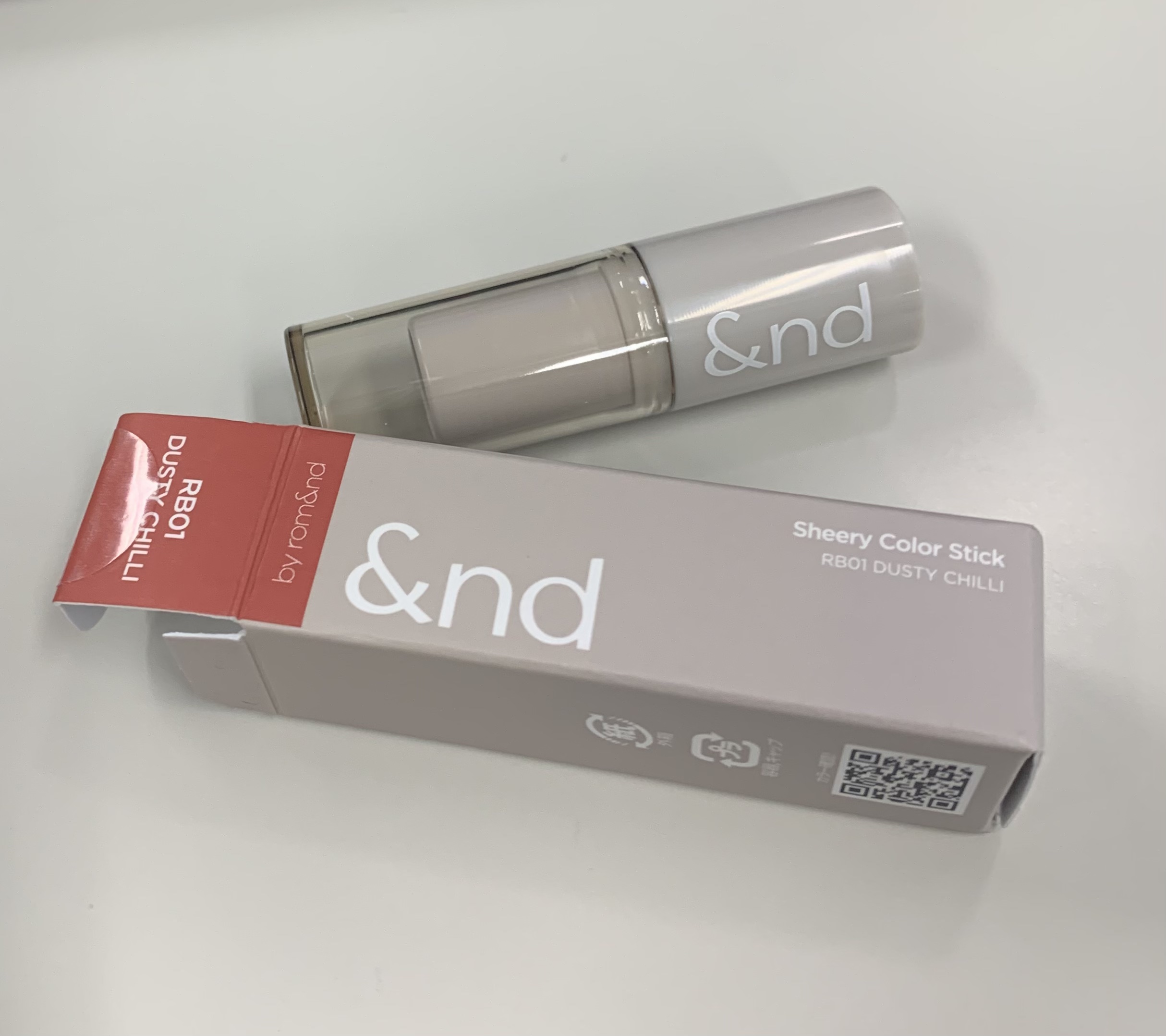 アンドバイロムアンド グラッシーバーム/&nd by rom&nd/口紅を使ったクチコミ（1枚目）