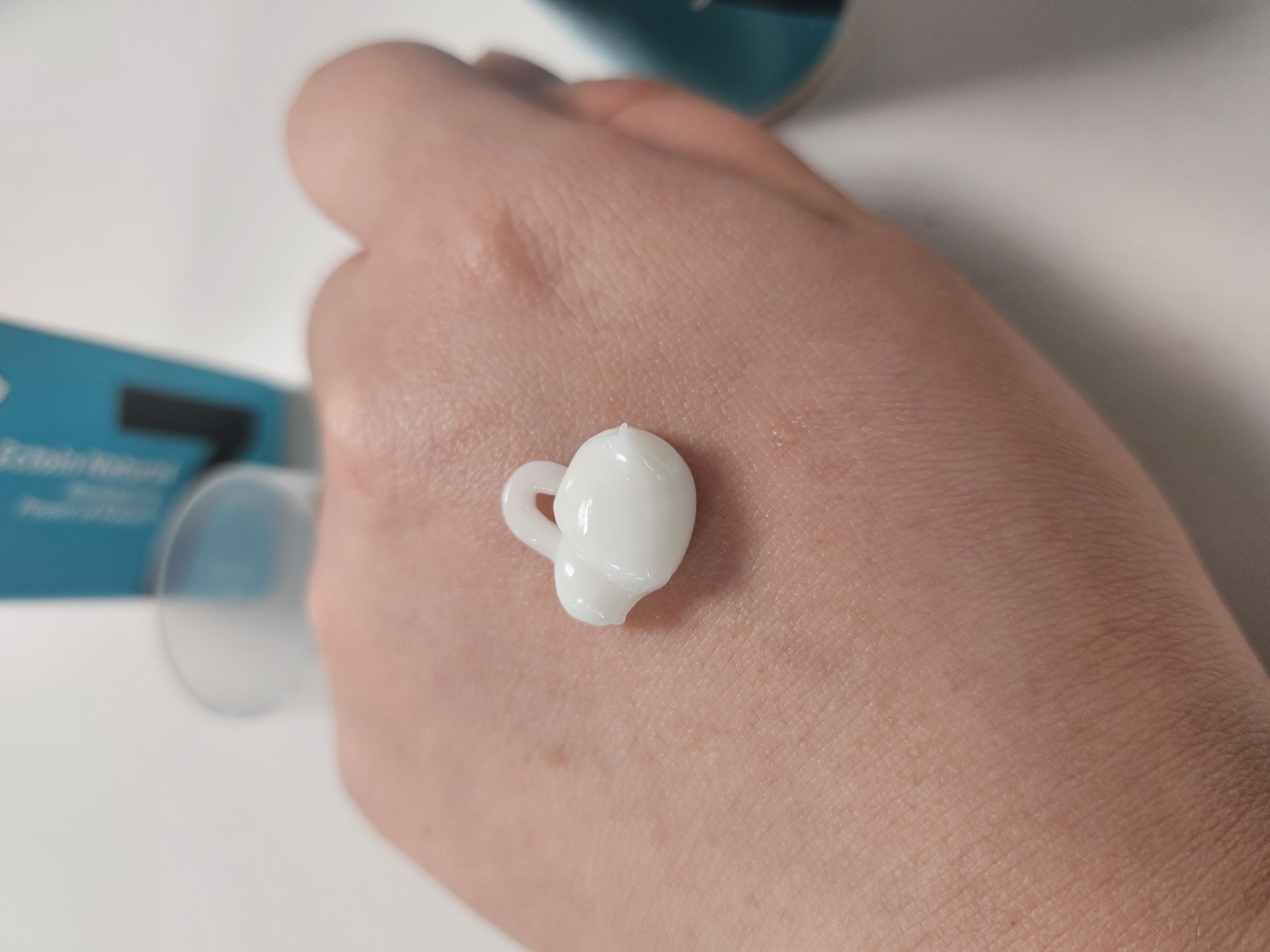 ドイツエクトイン 7％ ダーマクリームウルトラ/Dermailly/フェイスクリームを使ったクチコミ（2枚目）