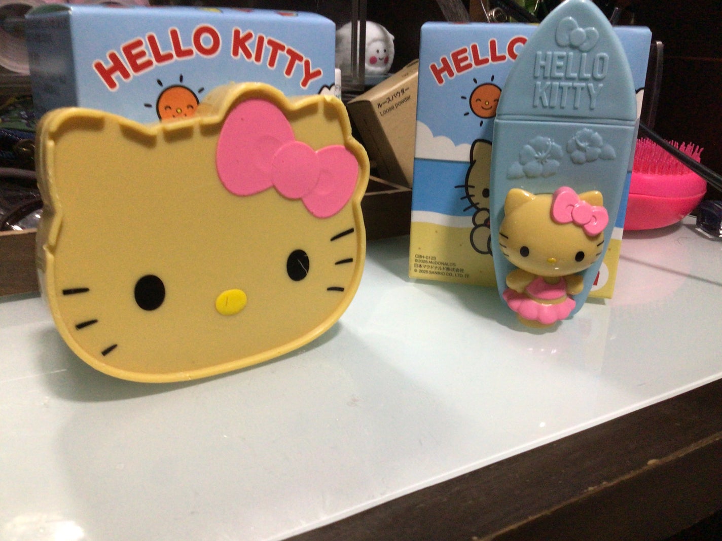 黒ギャルキティ フォロバ on LIPS 「黒ギャルキティ⁈2個しか買えなかったけどちょー可愛いから許すっ..」(1枚目)