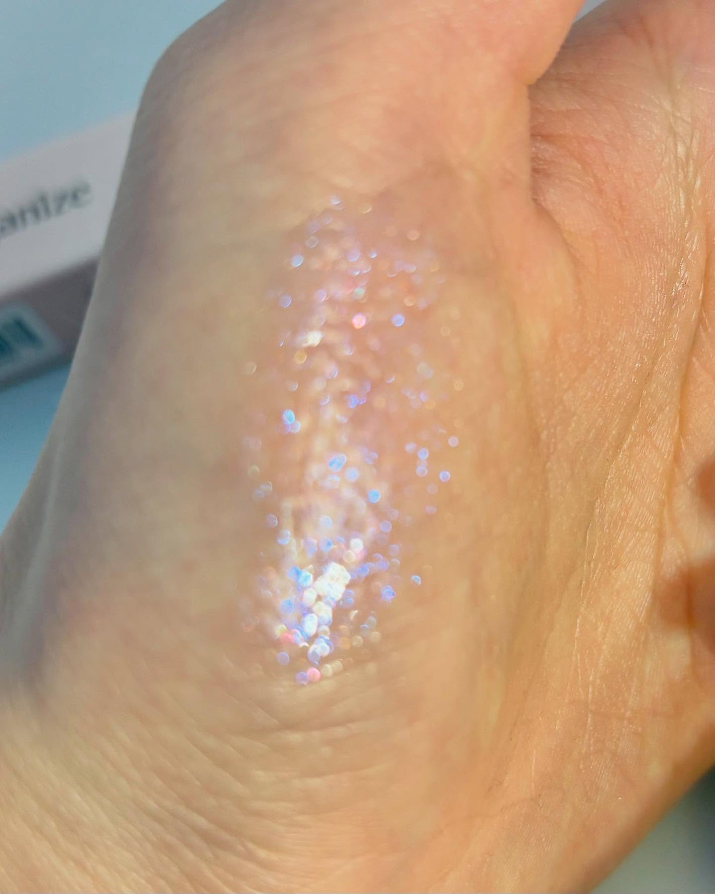 ヴィーガナイズコラーゲンリップガラスバーム/Veganize/リップグロスを使ったクチコミ(7枚目)