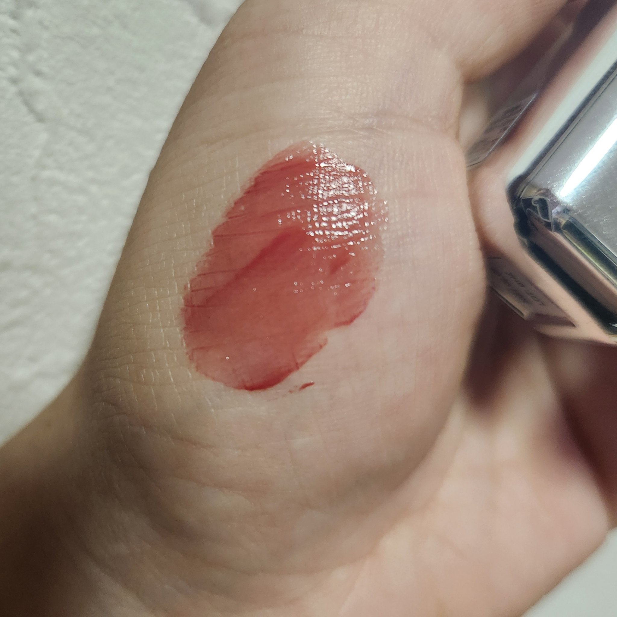 アンシーン ミラーティント/Oddtype/リップティントを使ったクチコミ（2枚目）