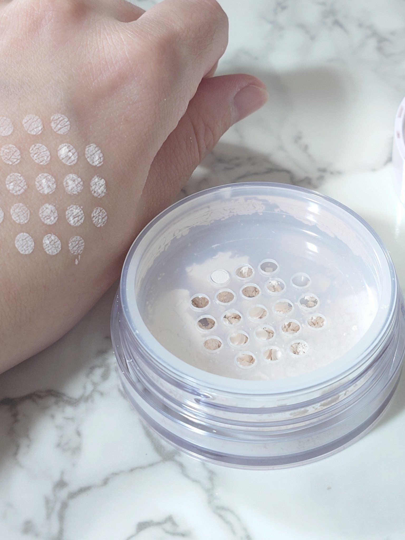 プライバシーUVパウダー50/プライバシー/ルースパウダーを使ったクチコミ（3枚目）