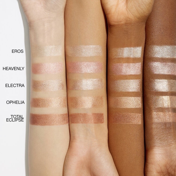 NARS ライトリフレクティング ルミナイジングパウダー/NARS/パウダーハイライトを使ったクチコミ（3枚目）