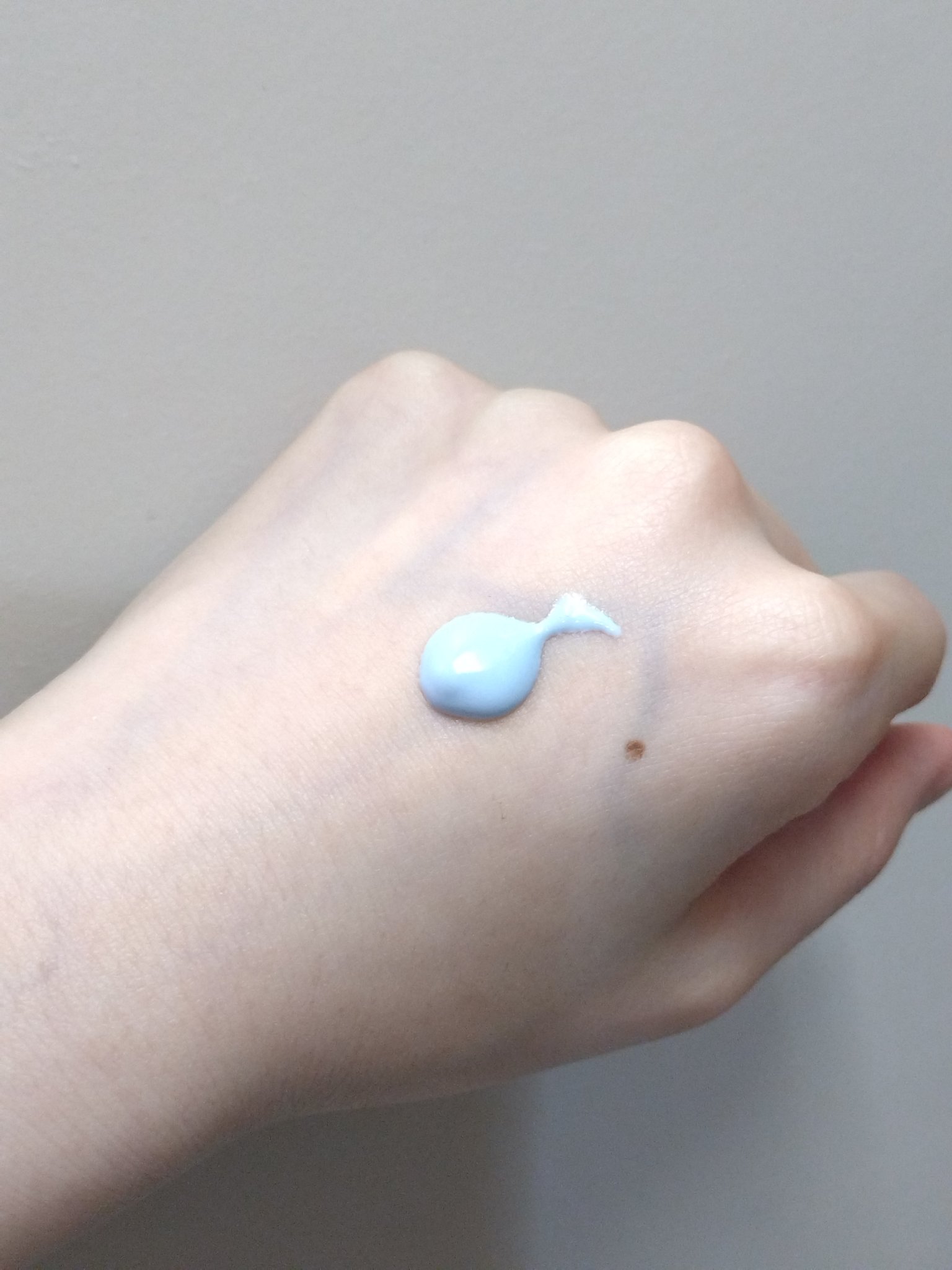 ディオール スノー UV ベース SPF50/ PA+++/Dior/ベースメイクを使ったクチコミ（3枚目）