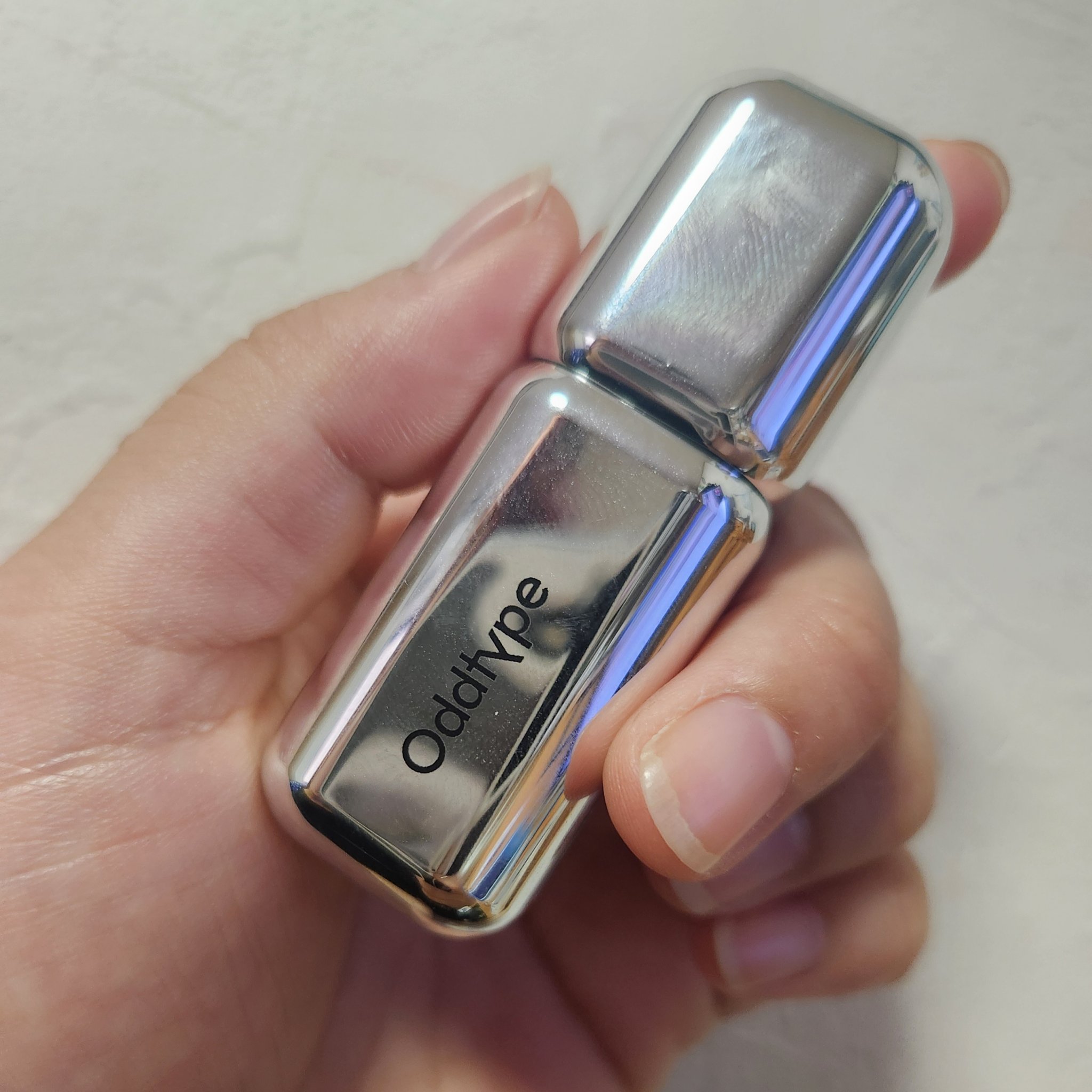 アンシーン ミラーティント/Oddtype/リップティントを使ったクチコミ（1枚目）