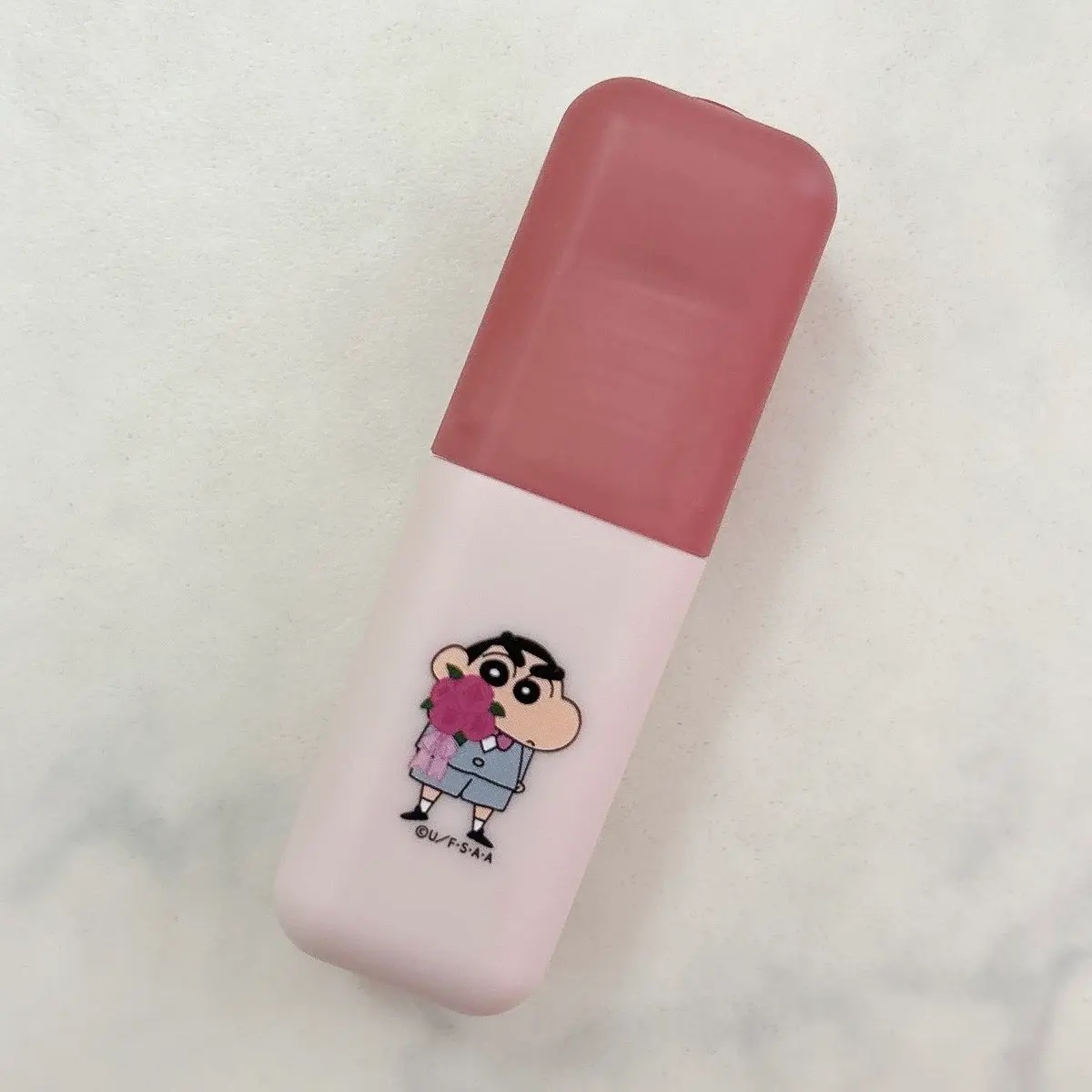 カラーグラム ヌーディーブラーティント 07 ギークローズ (クレヨンしんちゃん限定)/Colorgram/リップティントを使ったクチコミ（1枚目）