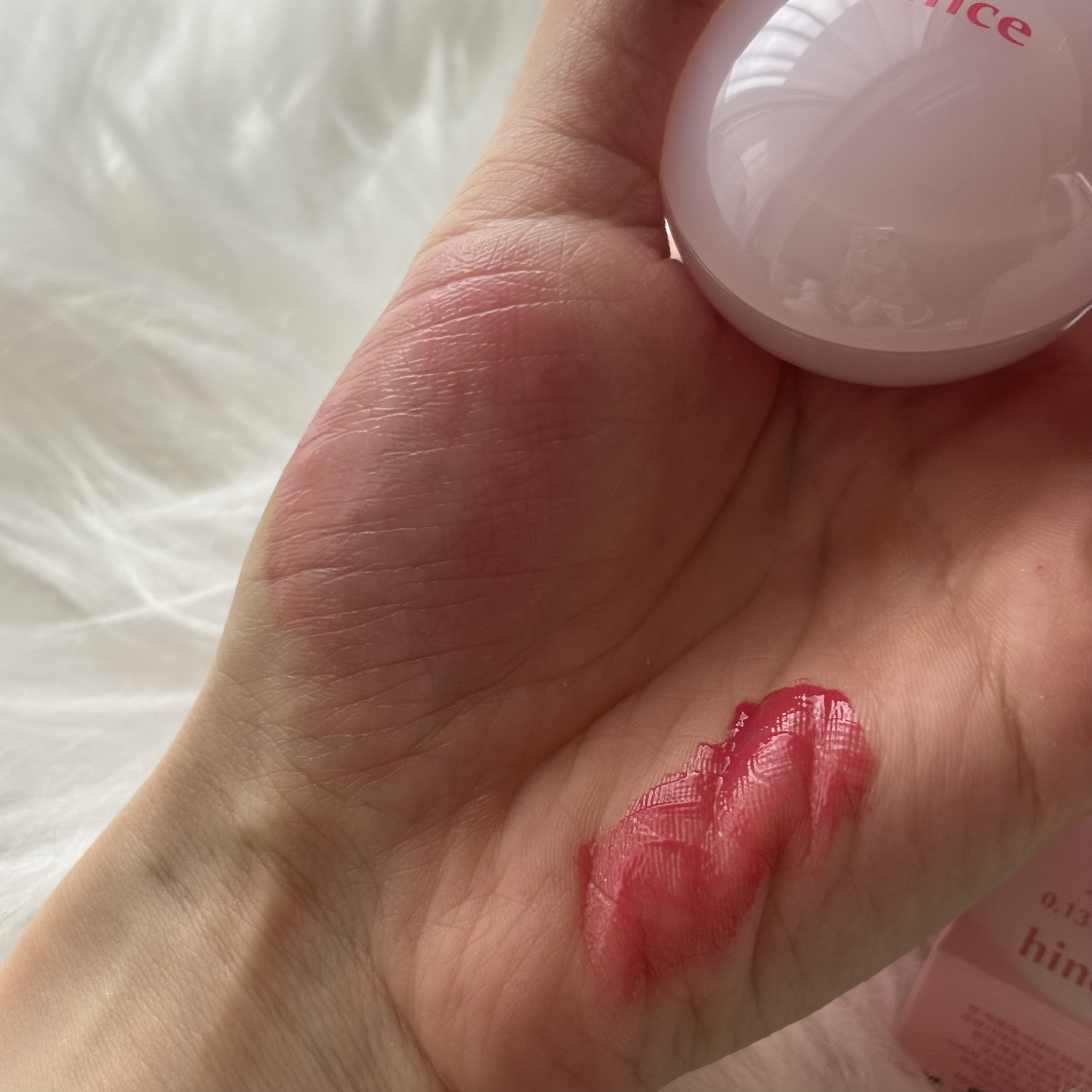 ロウグロウジェルティント/hince/リップティントを使ったクチコミ（3枚目）