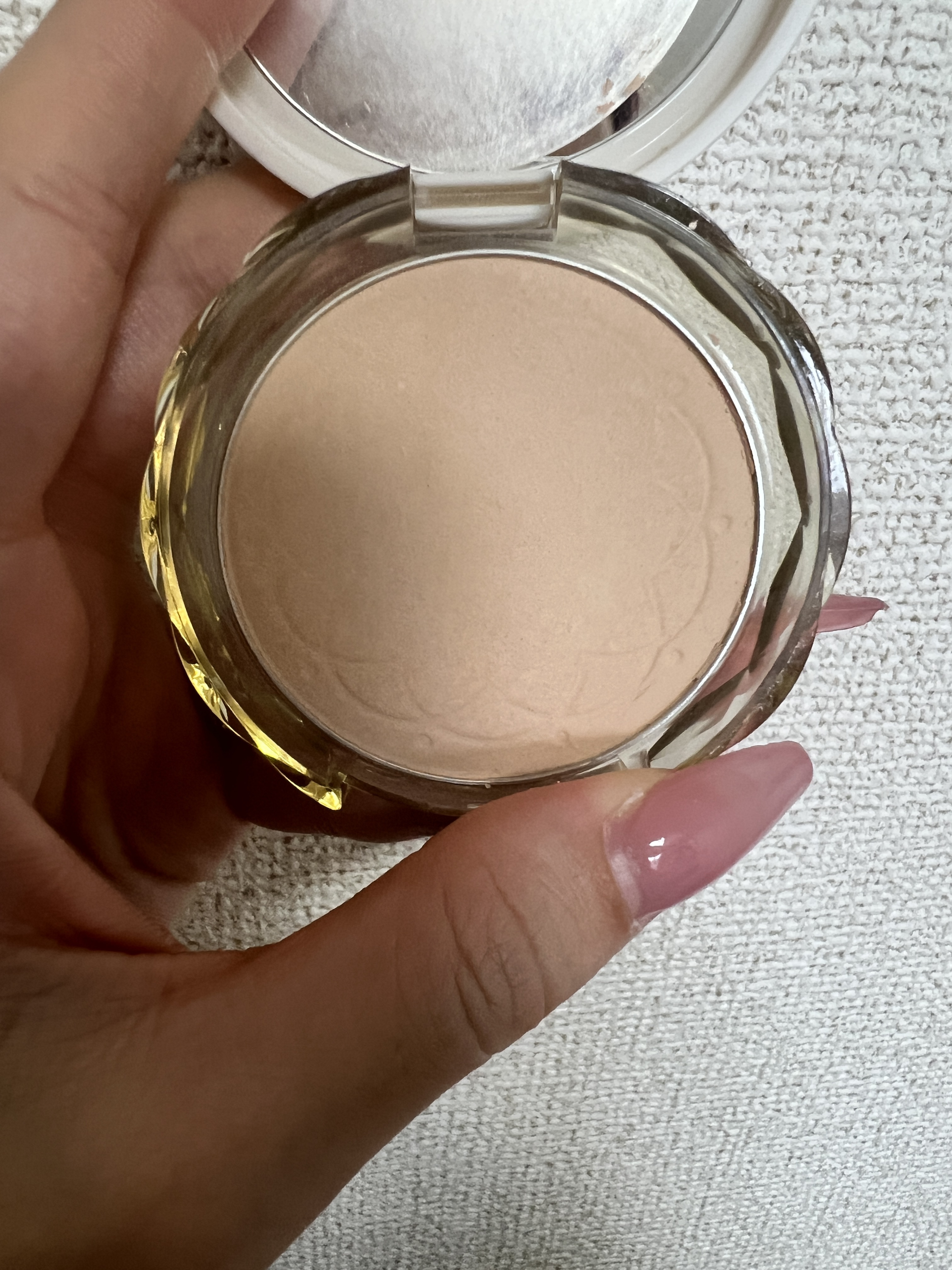 UVシルクカバーパウダー/CEZANNE/プレストパウダーを使ったクチコミ（2枚目）