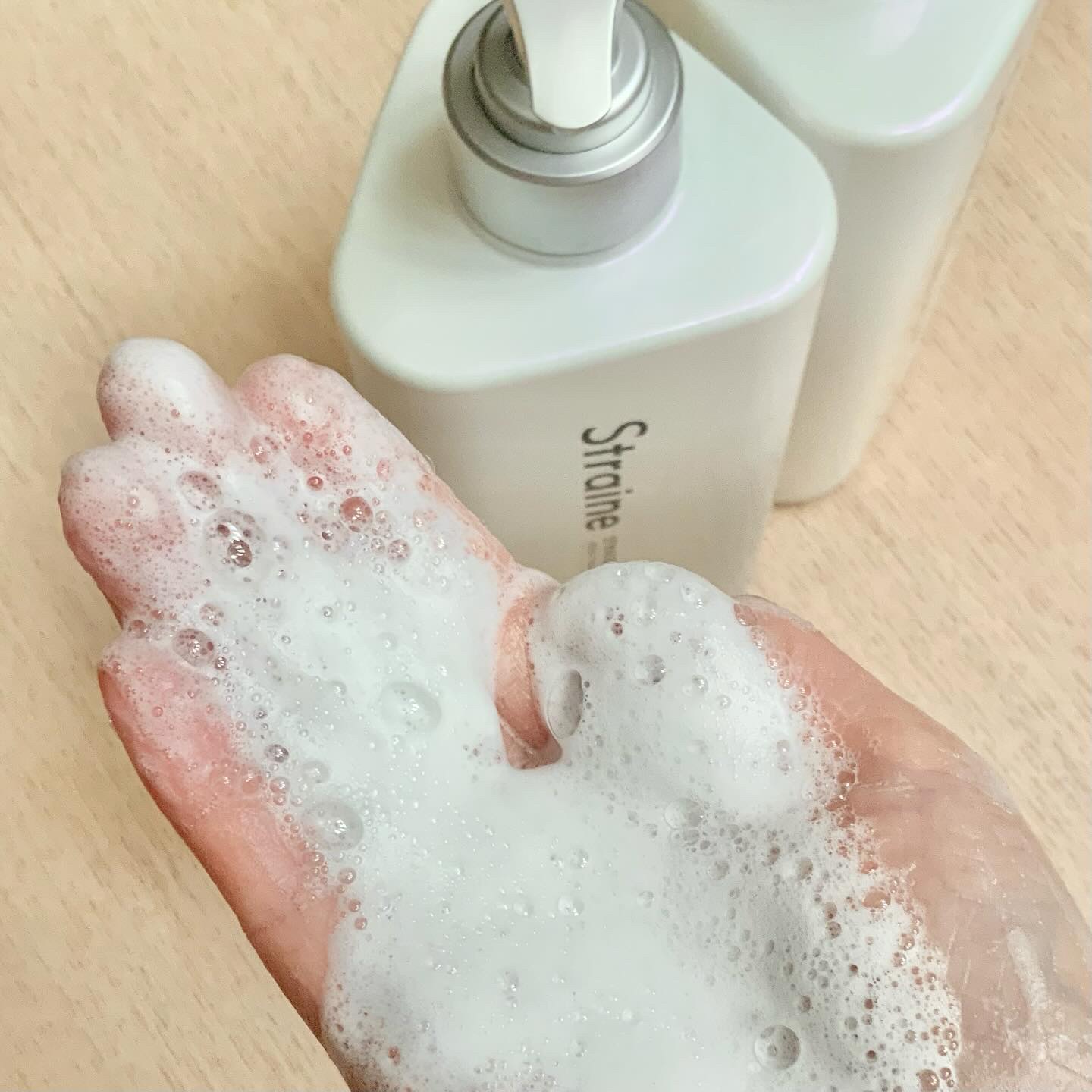 ストレートシャンプー/ストレートトリートメント ホワイトブロッサムの香り/Straine/市販シャンプーを使ったクチコミ（3枚目）