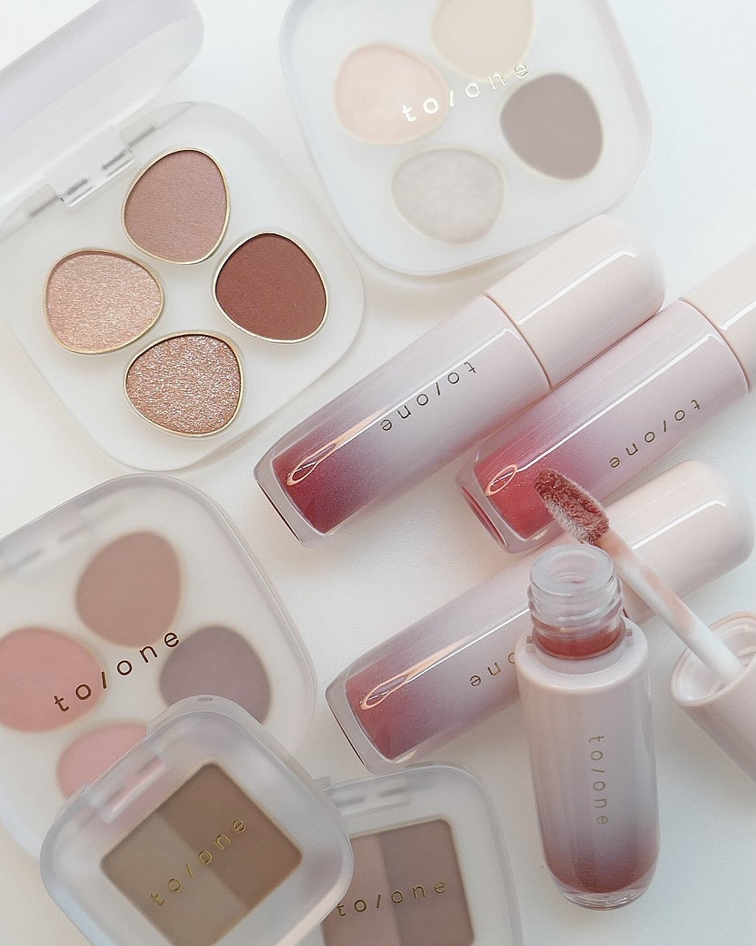 トーン ペタル フロート アイパレット/to/one/アイシャドウパレットを使ったクチコミ(1枚目)