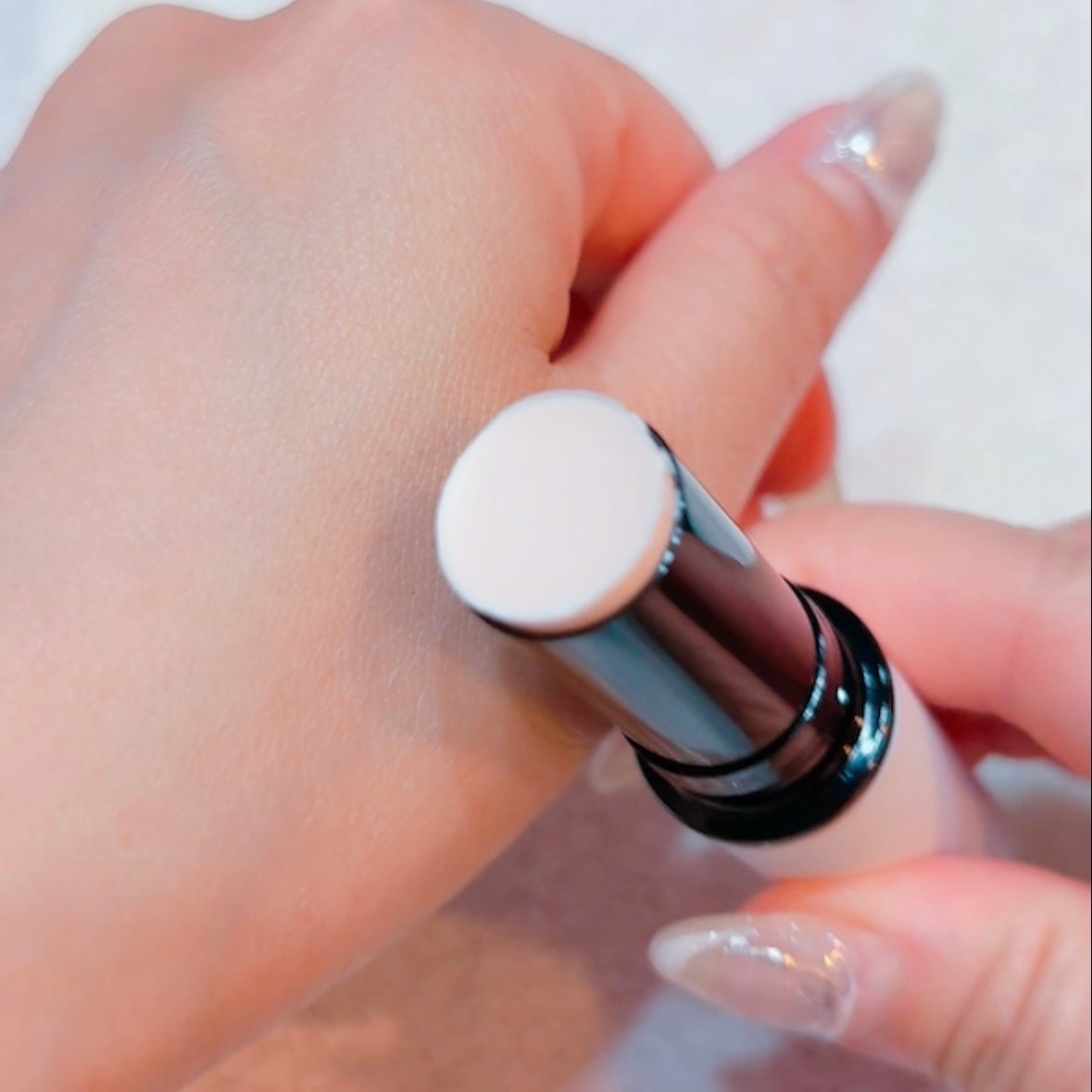 アディクション シルキーバームスティック/ADDICTION/化粧下地を使ったクチコミ(3枚目)