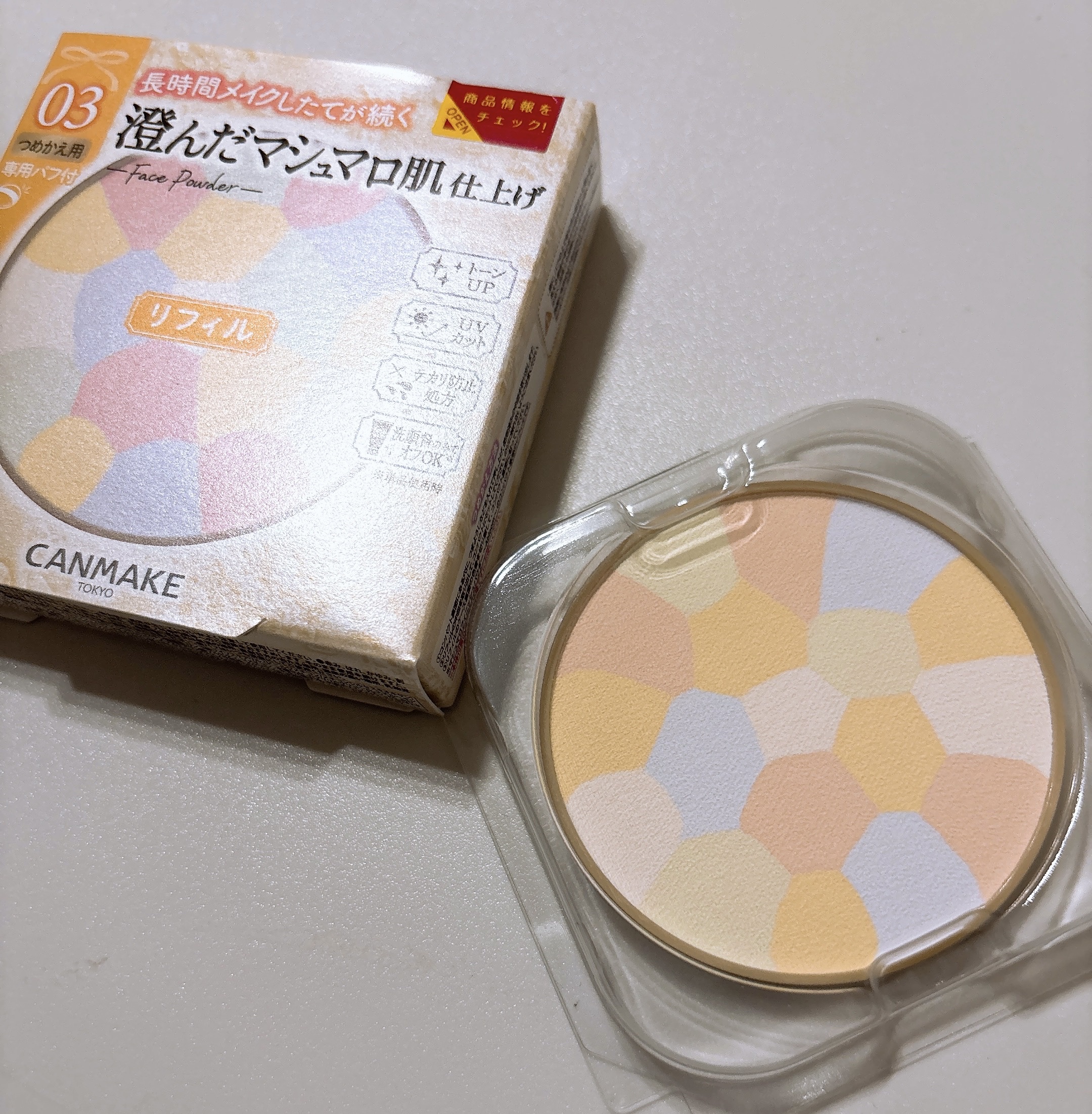 キャンメイクのパウダーを使ってみた！

ーーーーーーーーーーーーーーーーーーーー

キャンメイクのマシュマロフィニッシュパウダーをずっと愛用しています🙋‍♀️


最近はより自分に合った色味を探していました！


今回は多色パウダーの方の