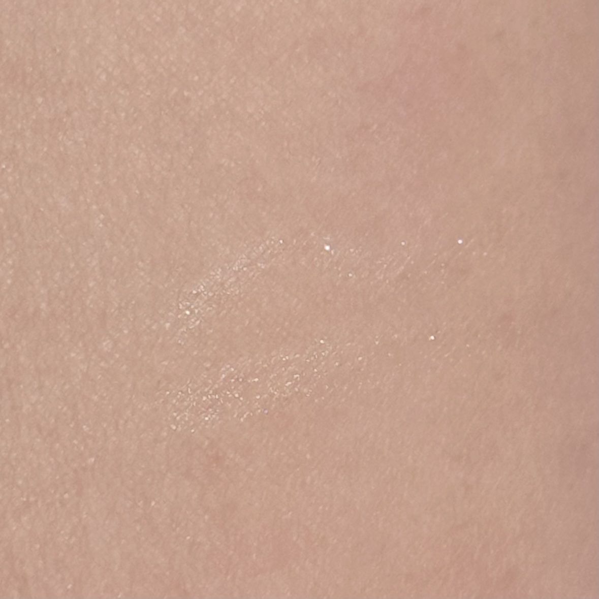 アクセントパールライナー/MICHIKO.LIFE/リキッドアイライナーを使ったクチコミ（3枚目）