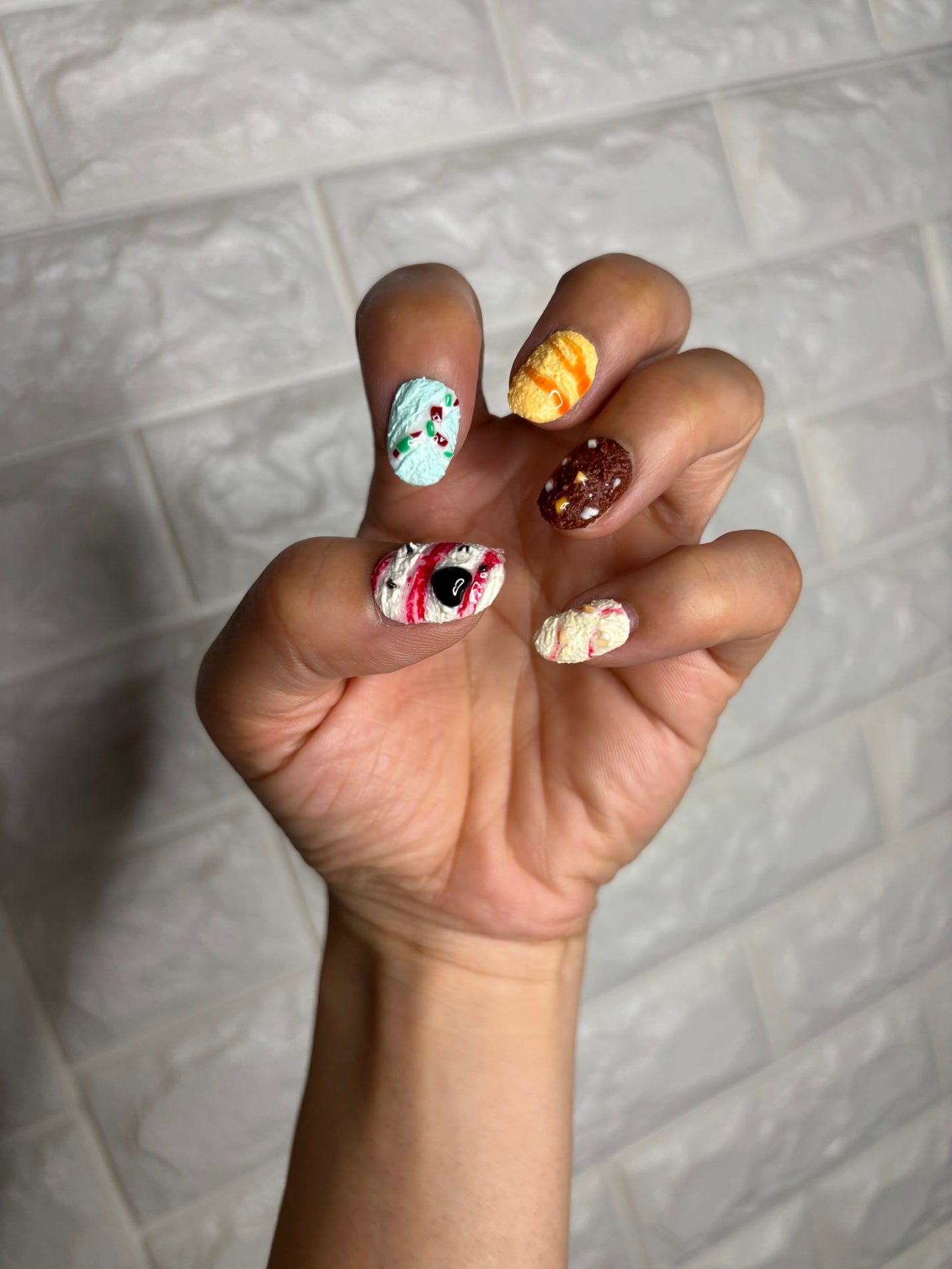 ちゃんぶぅ 投稿ある方フォロバします💕 on LIPS 「ネイルチップ。メルカリで買ったはず、お安い。可愛い#ネイルチッ..」(2枚目)
