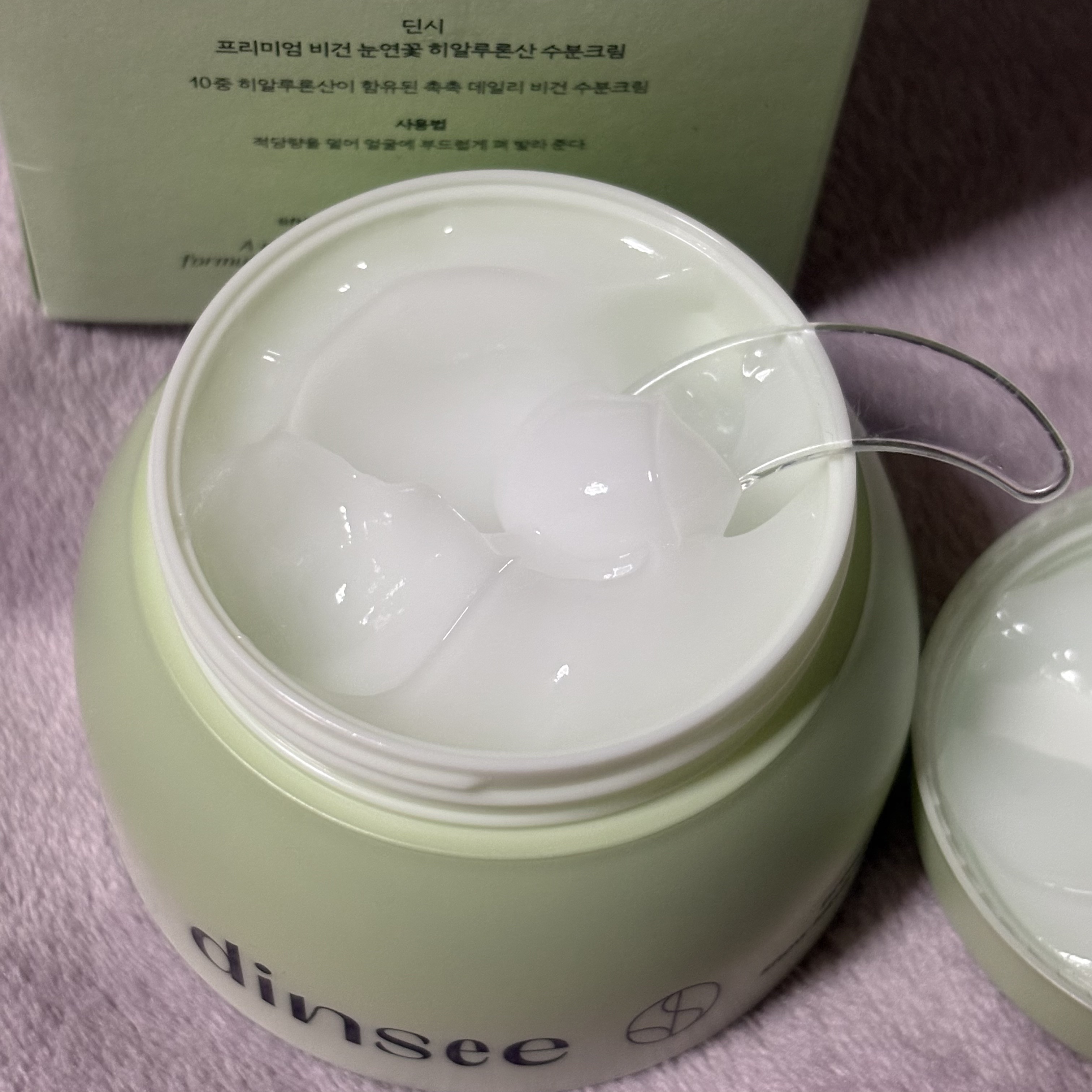 プレミ アムビーガン 雪蓮ヒアルロン酸保湿クリーム/dinsee/フェイスクリームを使ったクチコミ（1枚目）