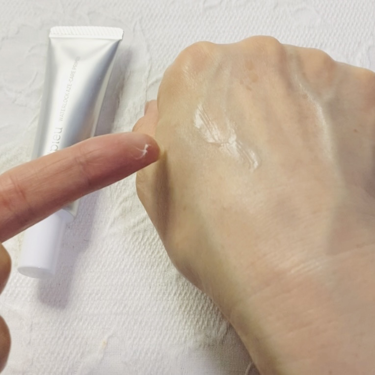 アピュー ウォーターロック アゼケア プライマー/A’pieu/化粧下地を使ったクチコミ（3枚目）