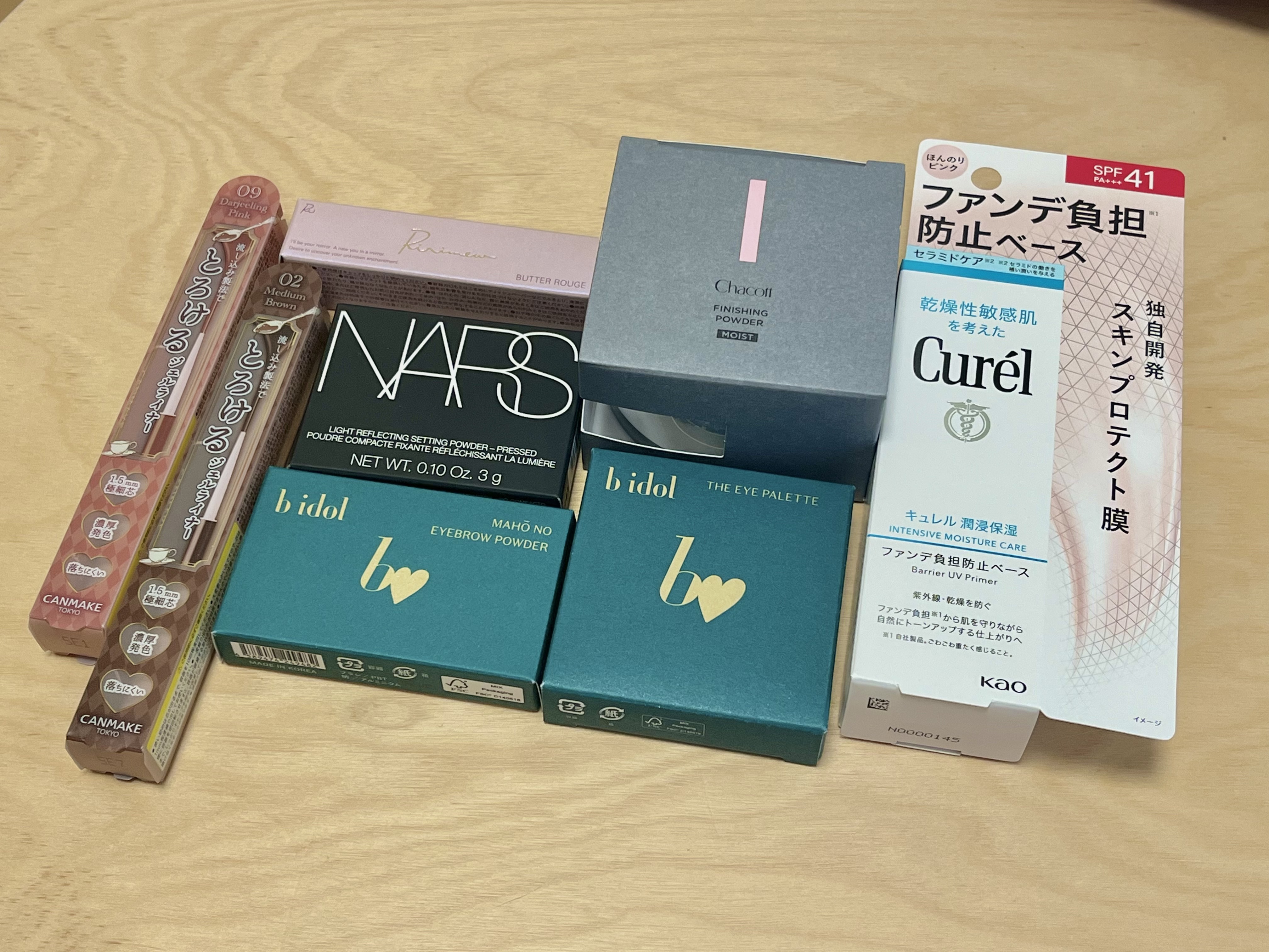 大変お久しぶりでございます！
最後の投稿からかなり時間が空いてしまいました…。
色々とバタバタしていたのと、紹介できるコスメが底尽きてしまったのも原因です💦

今日は、また久しぶりに始めていければいいなということで投稿しました😊

実は