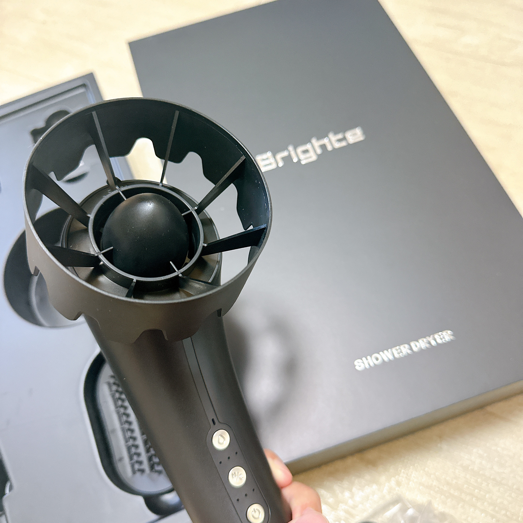 SHOWER DRYER/Brighte/ドライヤーを使ったクチコミ（3枚目）