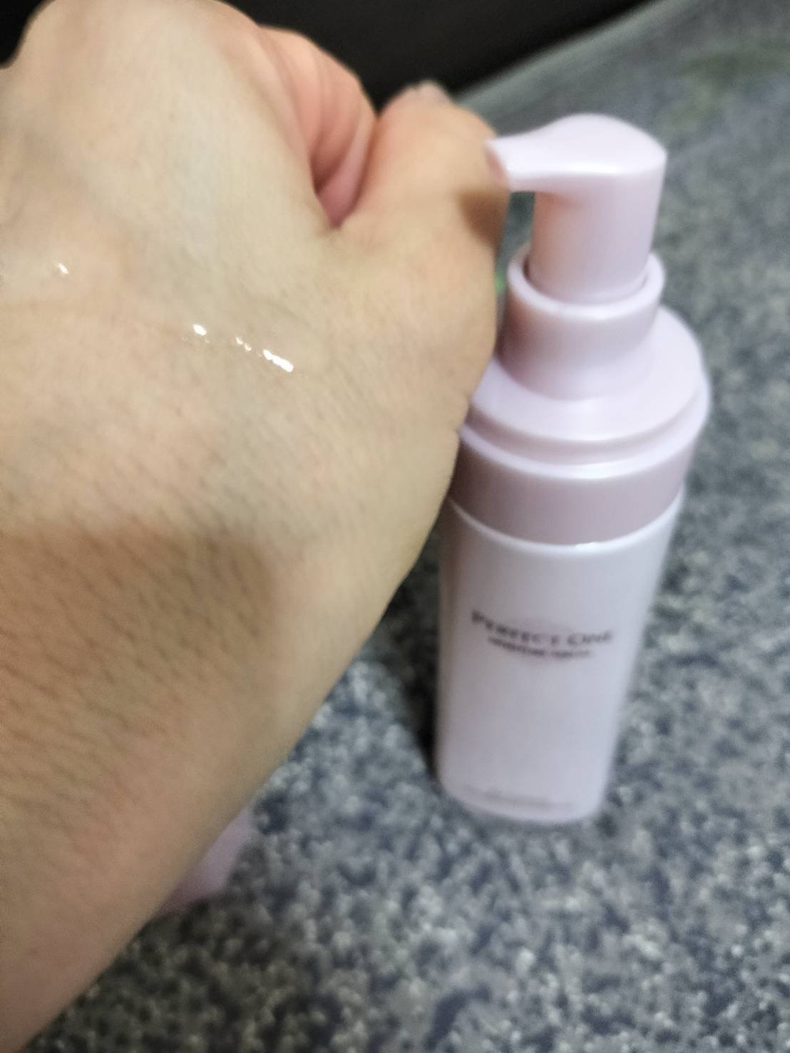 パーフェクトワン モイスチャーセラム/パーフェクトワン/オールインワン化粧品を使ったクチコミ（2枚目）