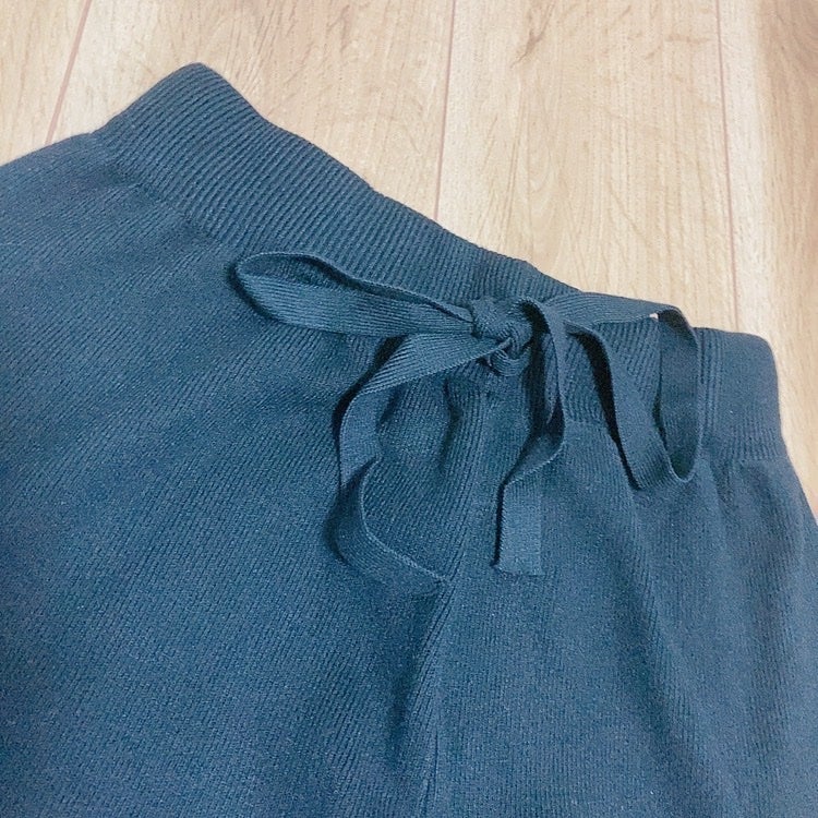 くるは🌷フォロバ10000%🌷 on LIPS 「ブランド名:Frene品名:サイドパールニットワイドパンツサイ..」(3枚目)