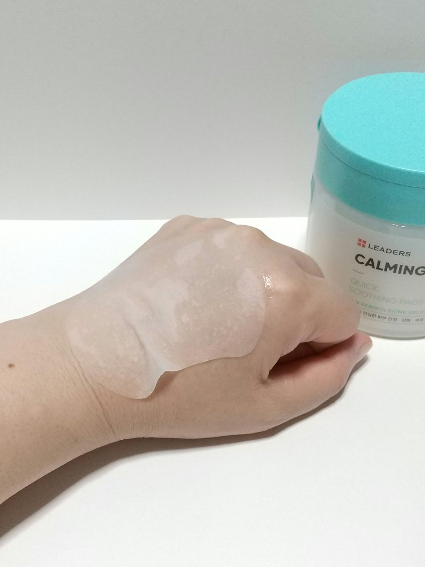リーダースカーミングバイオティクスクイックスージングトナーパッド/LEADERS/トナーパッドを使ったクチコミ(3枚目)