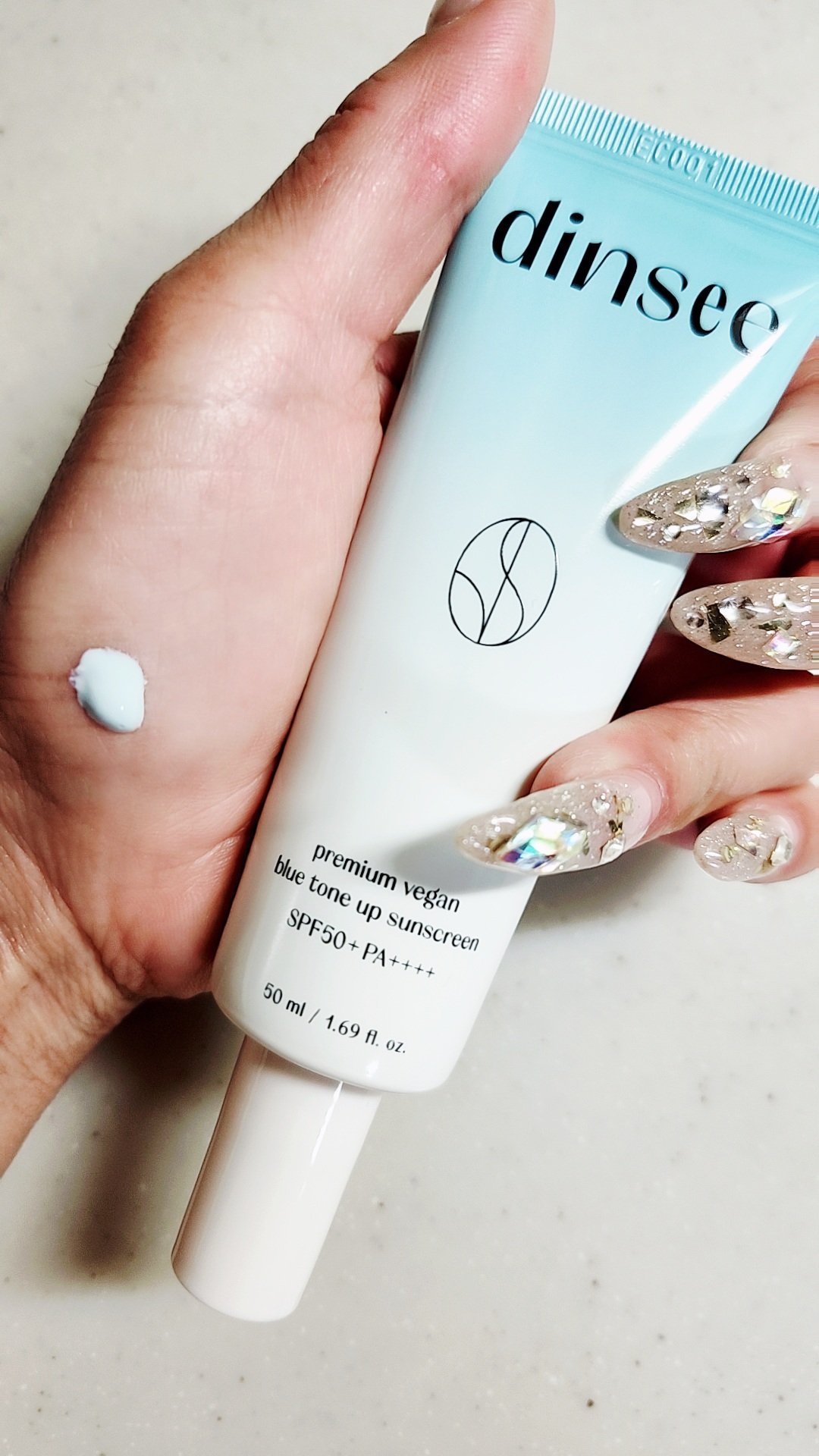 プレミ アムビーガン マイルド日焼け止め SPF50+PA++++/dinsee/日焼け止めクリームを使ったクチコミ（3枚目）