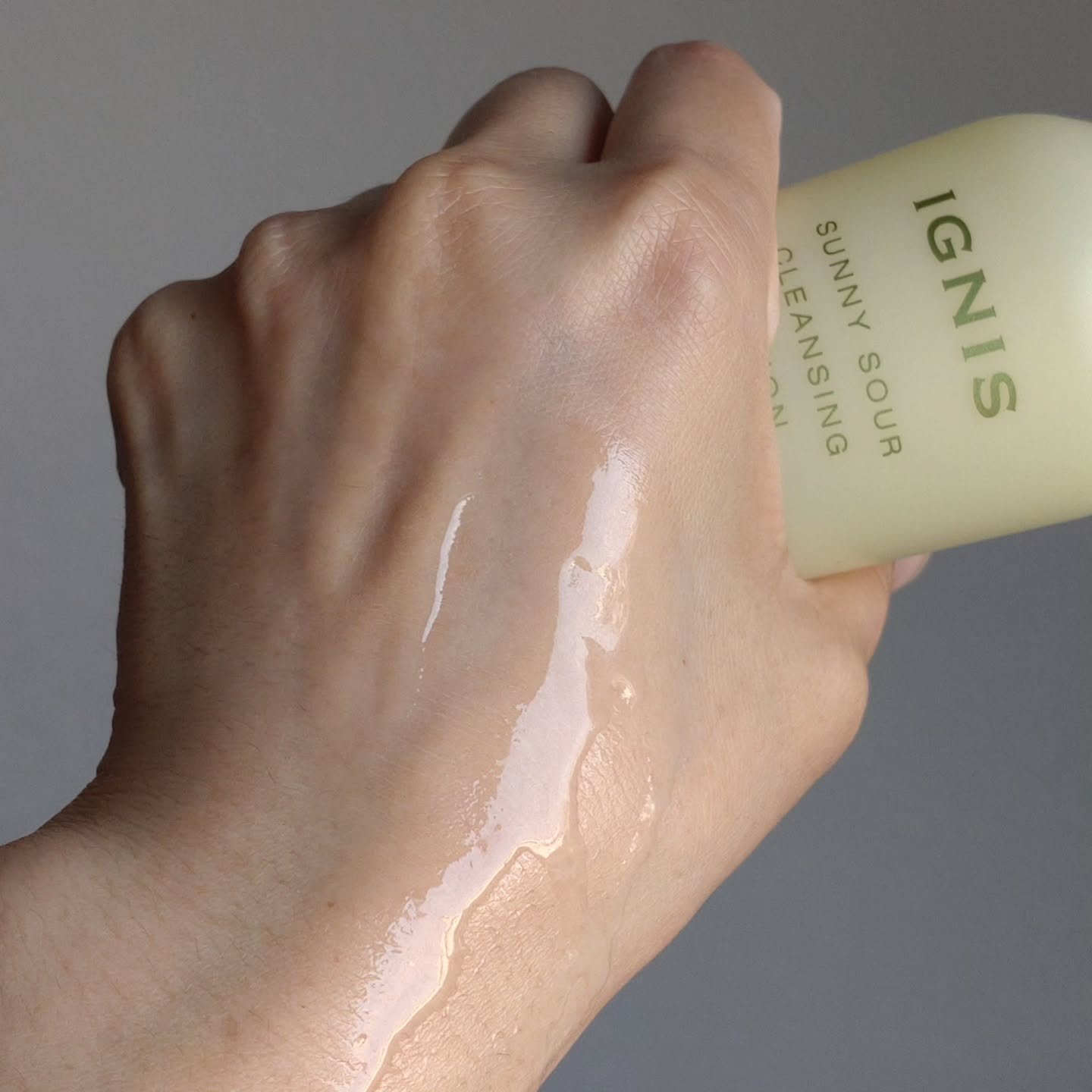 IGNIS サニーサワー クレンジング ローションのクチコミ「イグニス サニーサワー クレンジングローション #スキンケア購入品

爽やかなシトラス香る拭き.....」（3枚目）