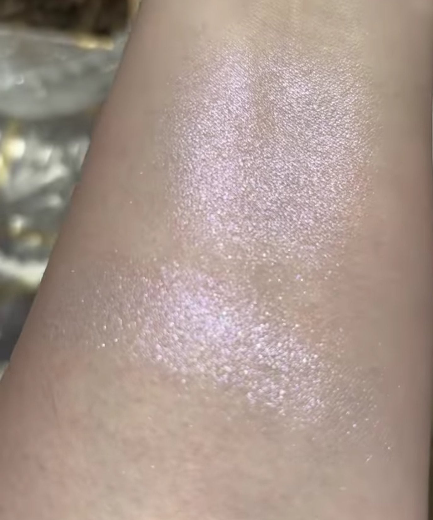 オールアワーズ ハイパールミナイザー/YVES SAINT LAURENT BEAUTE/パウダーハイライトを使ったクチコミ(4枚目)