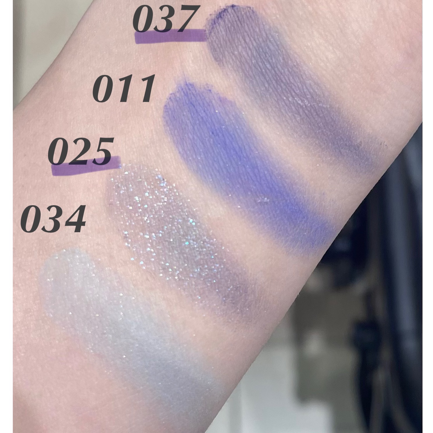 ヴィセ アヴァン シングルアイカラー 037 INDIGO/Visée/単色アイシャドウを使ったクチコミ（2枚目）