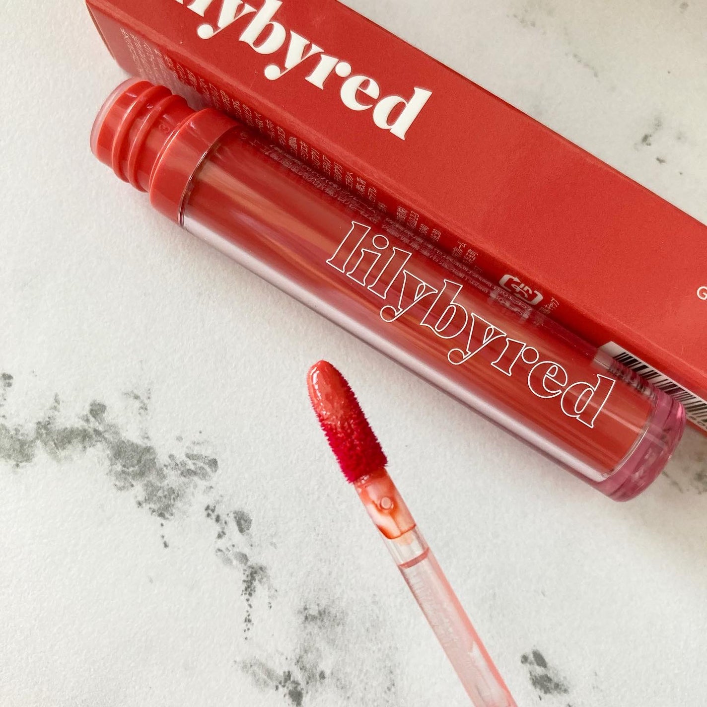 yukiko on LIPS 「lilybyredグラッシーレイヤーフィクシングティント軽やか..」(2枚目)