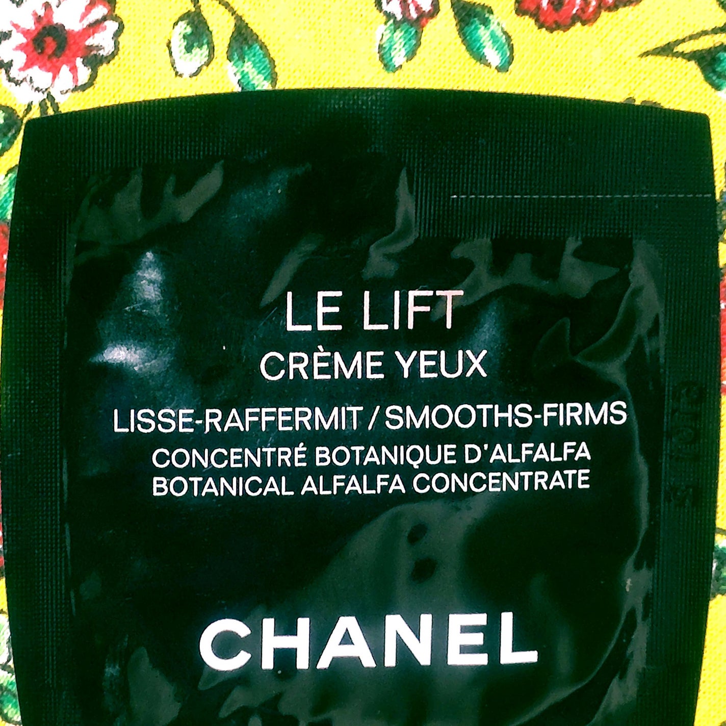 ル リフト クレーム ユー/CHANEL/アイケア・アイクリームを使ったクチコミ(2枚目)