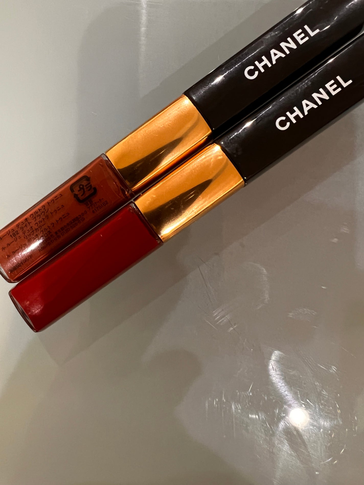 berry on LIPS 「人気すぎて買えないCHANEL買えましたダーリンレッドライトブ..」(1枚目)
