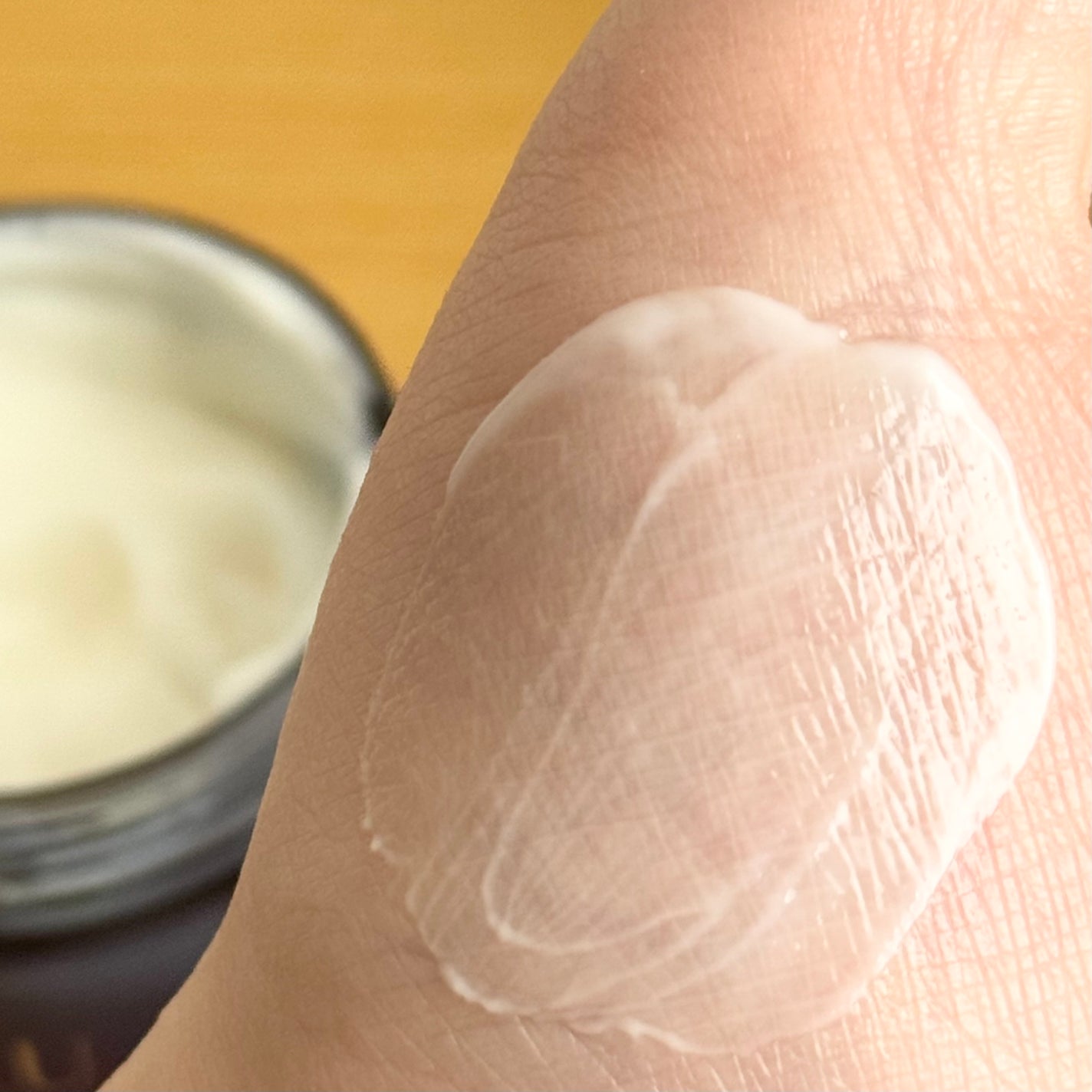 ヨル スキン オーバーナイトクリーム モイスト/YOLU/フェイスクリームを使ったクチコミ(2枚目)