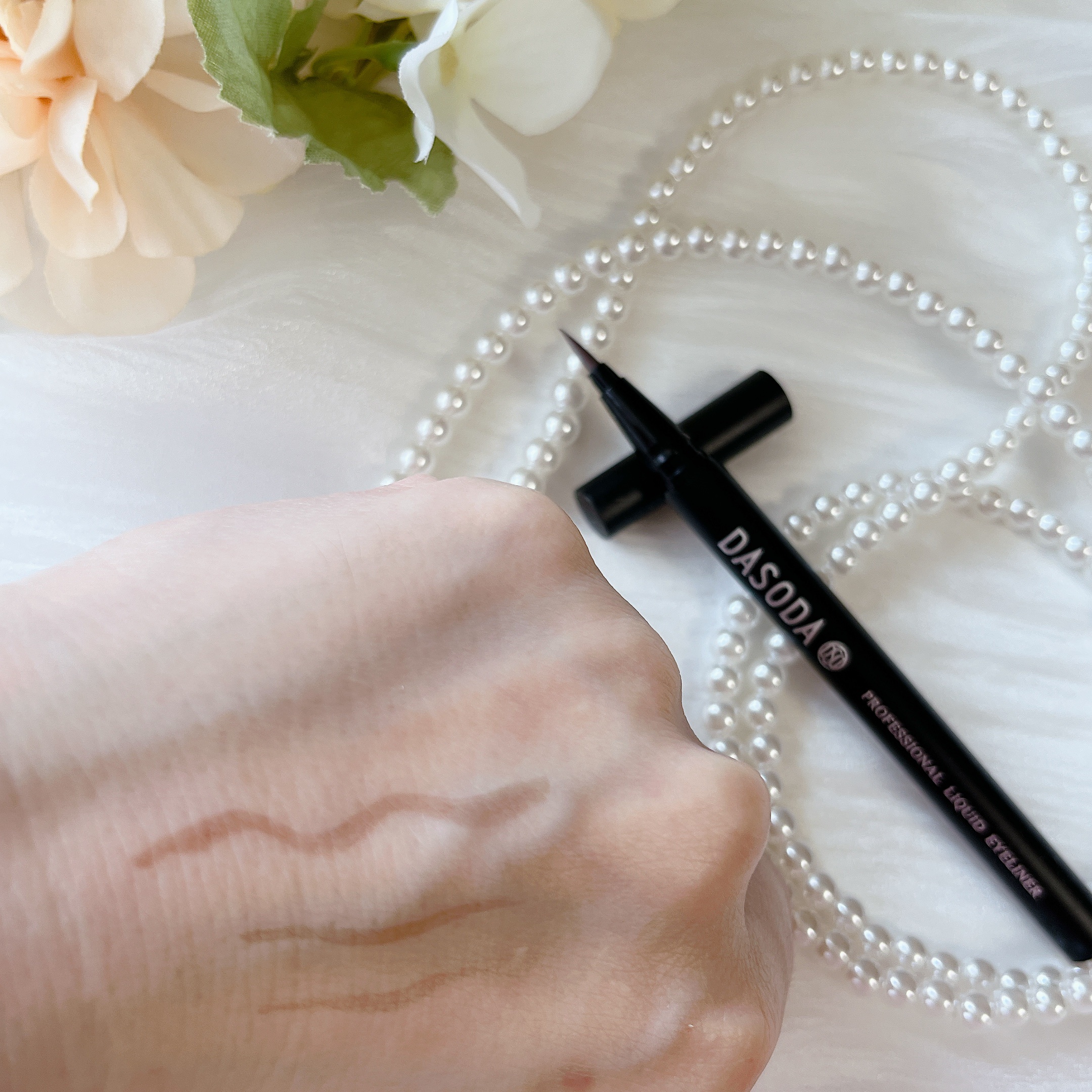 ダソダ プロフェッショナル リキッドアイライナー/DASODA/リキッドアイライナーを使ったクチコミ（3枚目）