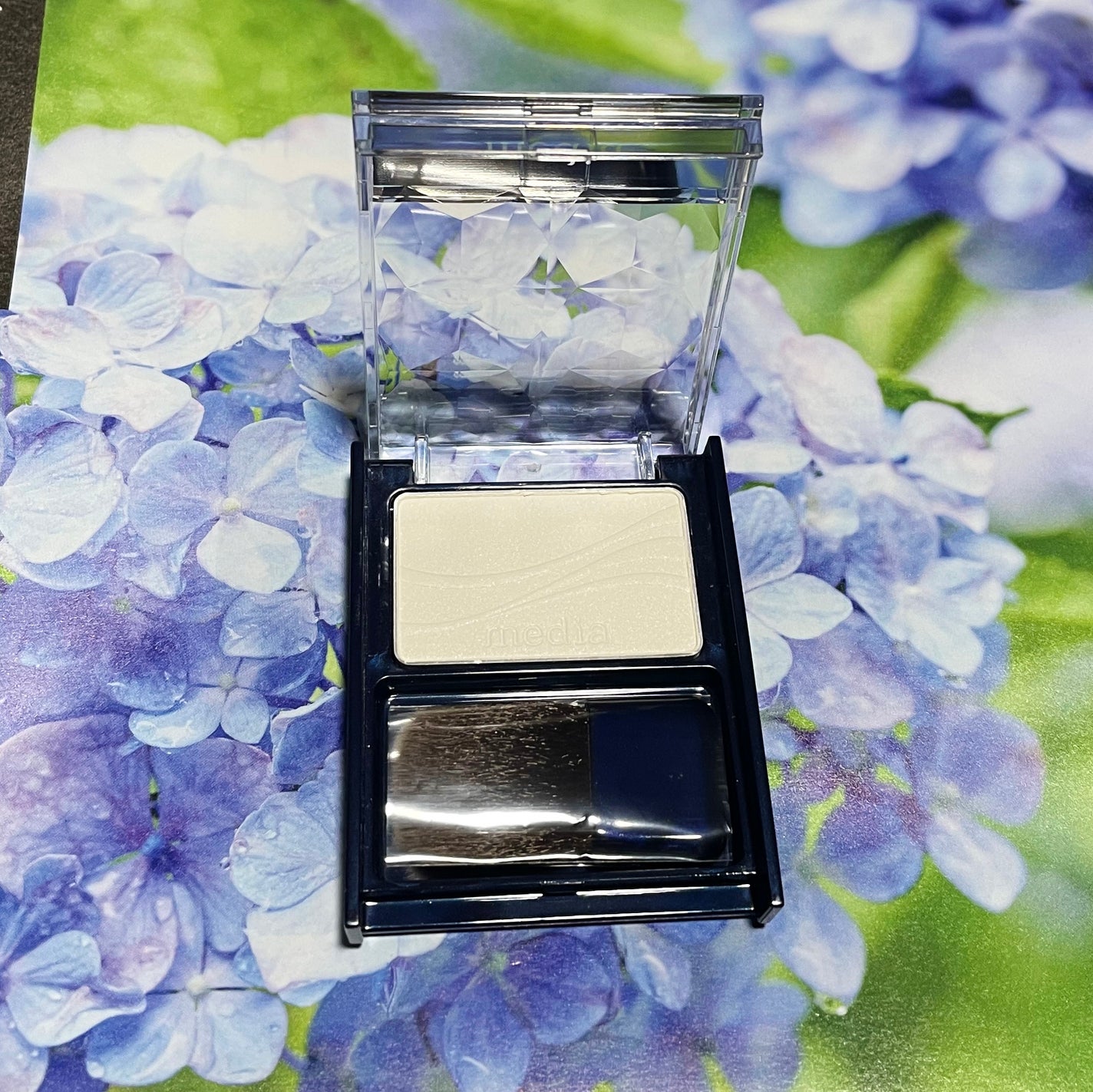 ブライトアップチークN/media/パウダーチークを使ったクチコミ(2枚目)