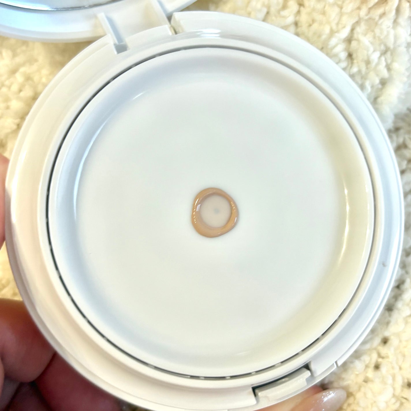 V3 ブリリアント ファンデーション/SPICARE/クッションファンデーションを使ったクチコミ(2枚目)