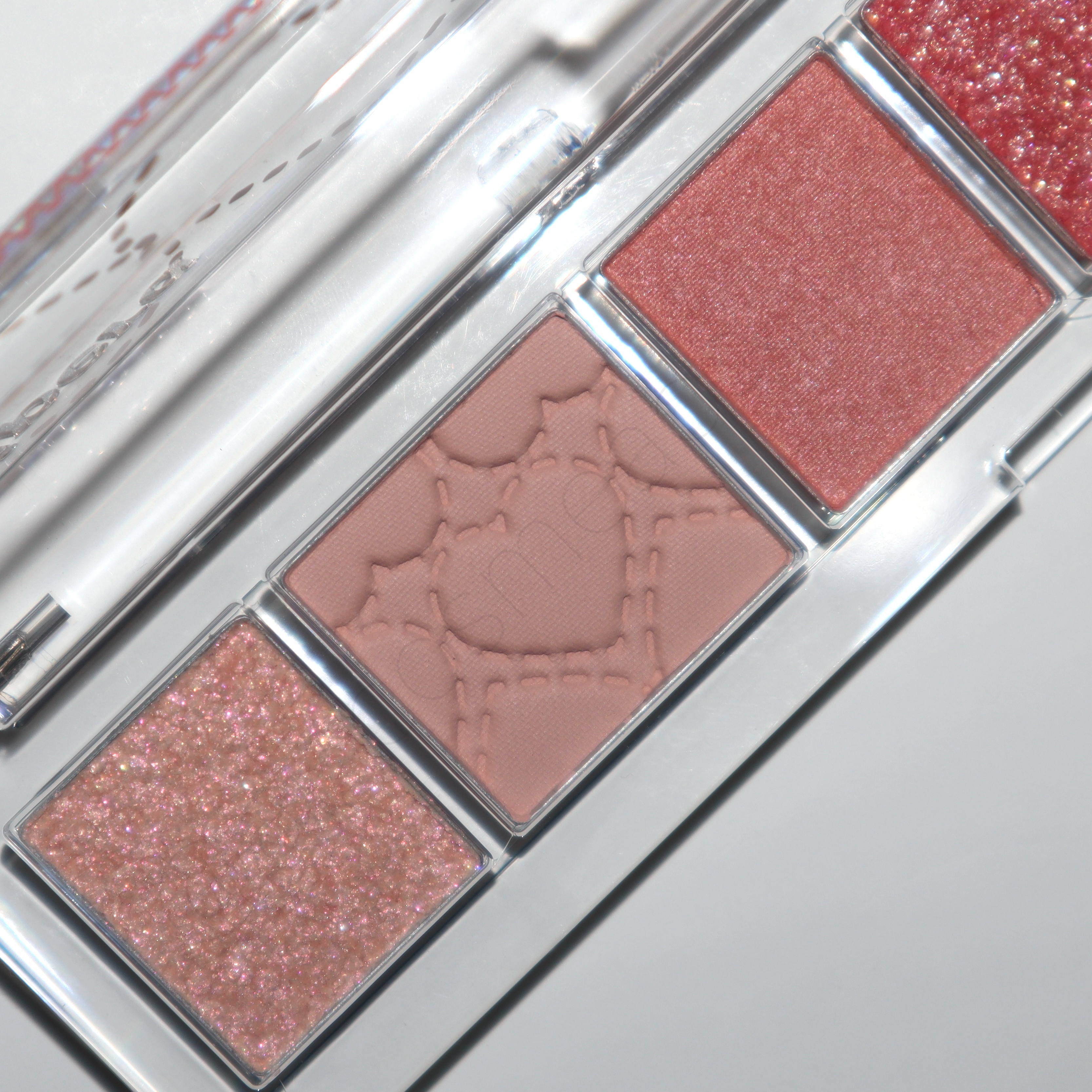 オール テイク ムード パレット(24AD)/PERIPERA/アイシャドウパレットを使ったクチコミ（2枚目）