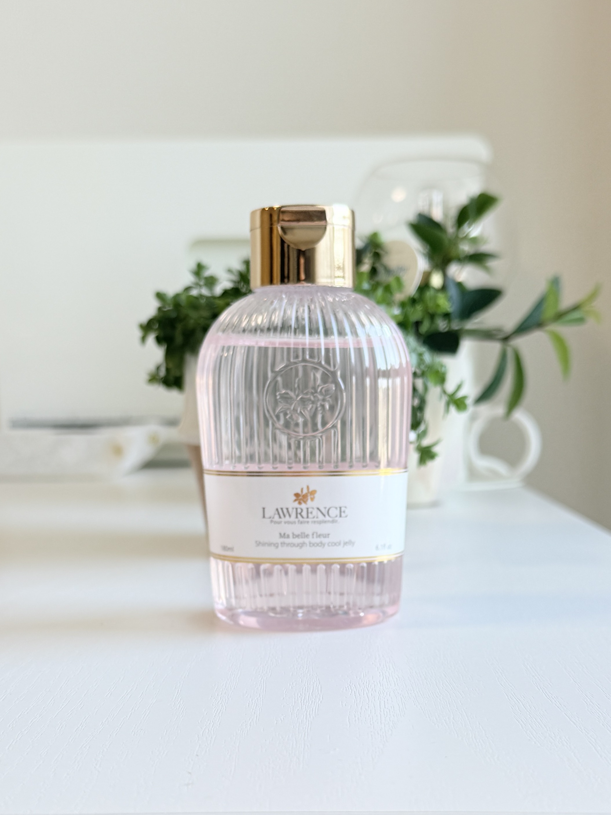 シャイニングスルー ボディクールジェル マベルフルール/ロウレンス /ボディクリームを使ったクチコミ（1枚目）