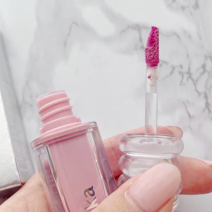 ラカ マキシグレイヤーティント/Laka/リップティントを使ったクチコミ(4枚目)