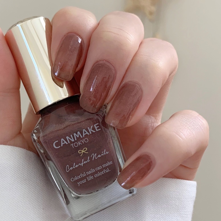 カラフルネイルズ N121 エモーショナルレッド/キャンメイク/マニキュアを使ったクチコミ（1枚目）