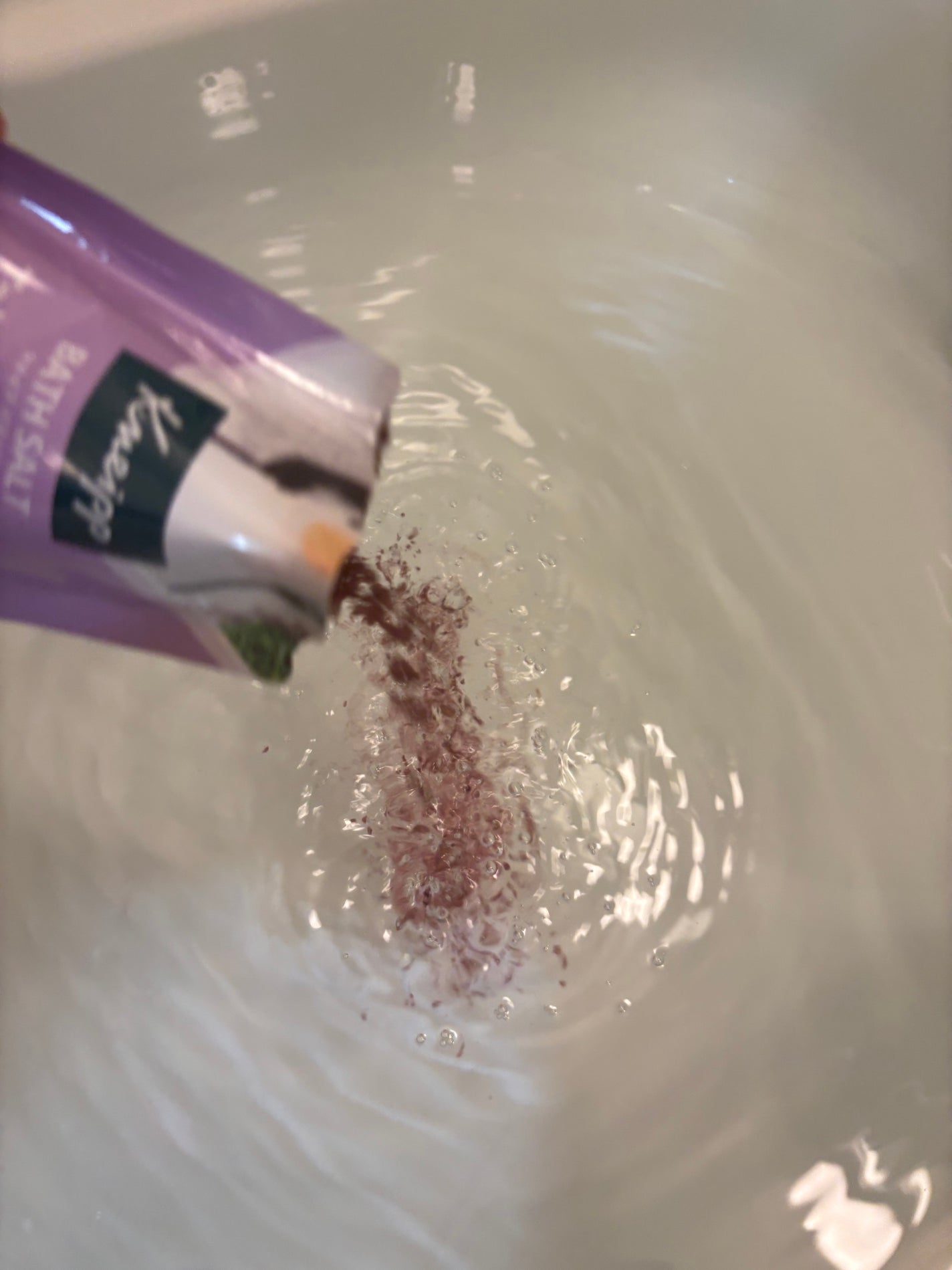 バスソルト ラベンダーミントの香り/クナイプ/無機塩系入浴剤を使ったクチコミ(4枚目)