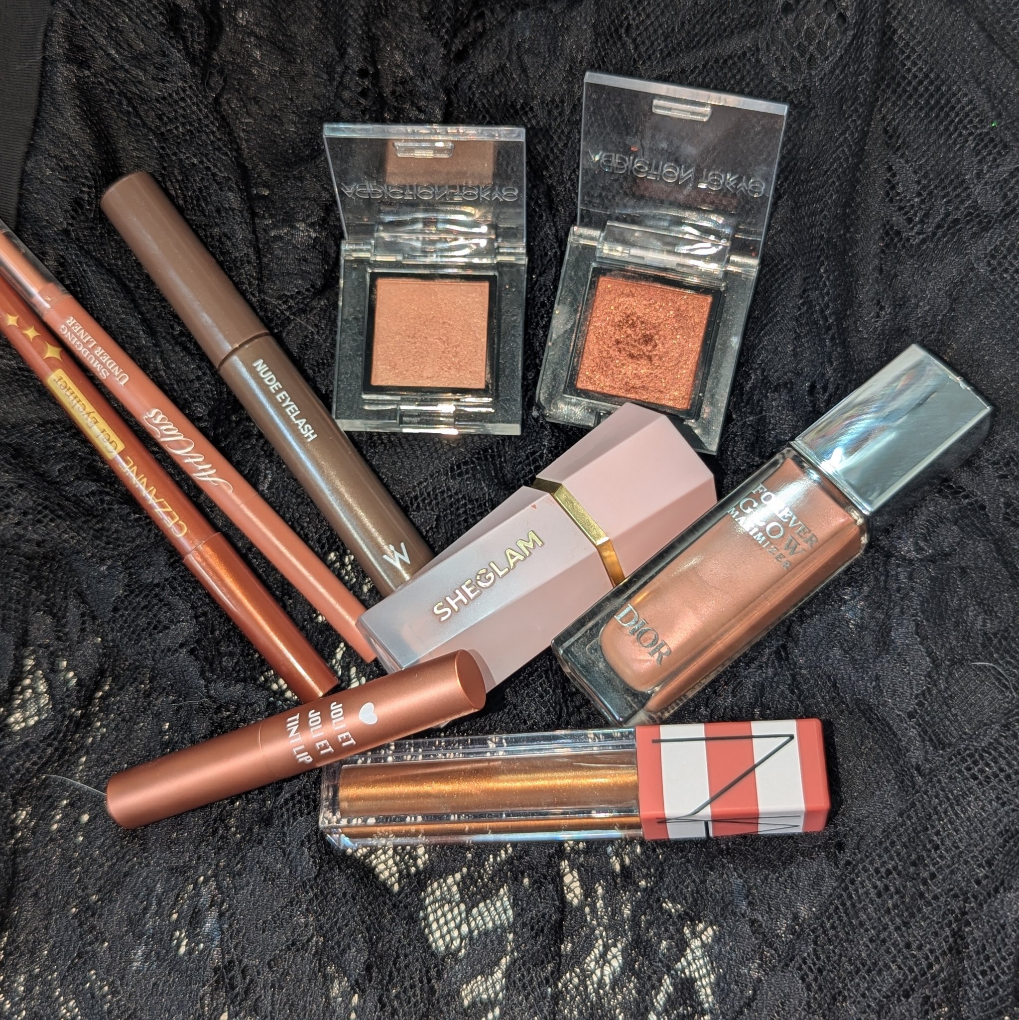 ディオールスキン フォーエヴァー グロウ マキシマイザー/Dior/ハイライトを使ったクチコミ（3枚目）