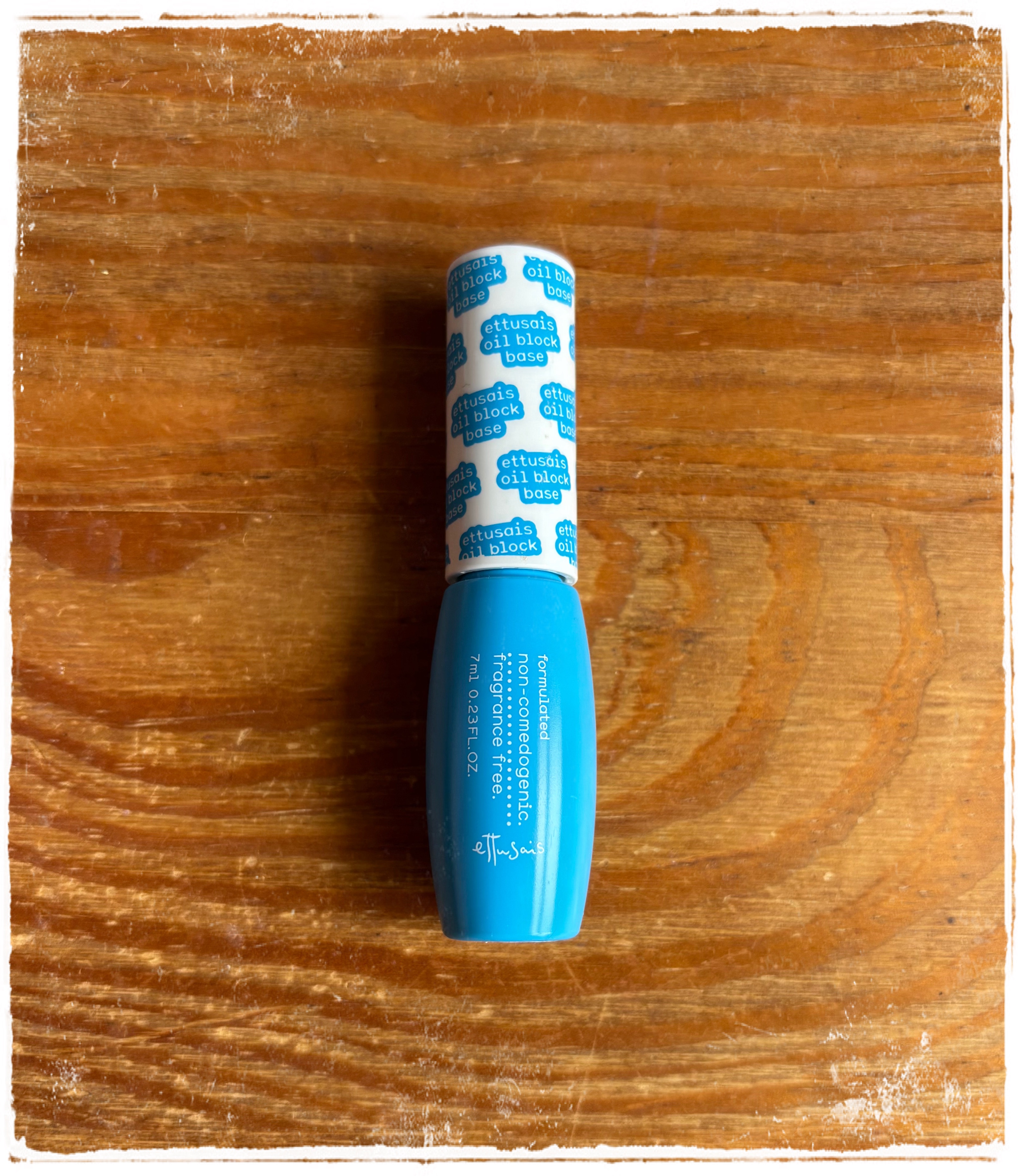 ettusais エテュセ オイルブロックベース テカリのクチコミ「Tゾーンなどテカリや化粧くずれの気になるところをカバーする、部分用下地🧹

朝のひと塗りで、化.....」（1枚目）