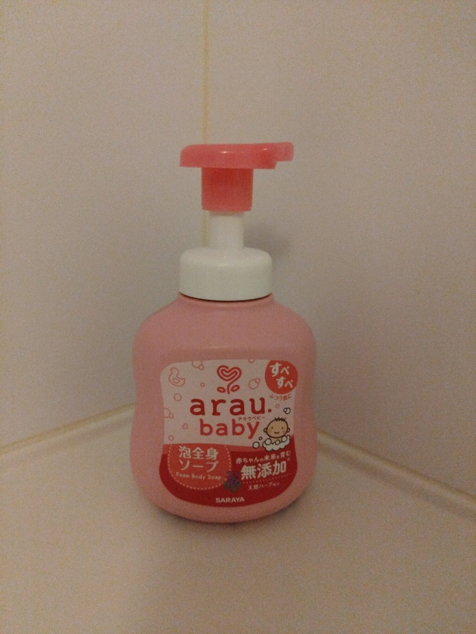 アラウベビー 泡全身ソープ 本体 450ml/arau.baby （アラウ ベビー）/ボディソープを使ったクチコミ（1枚目）