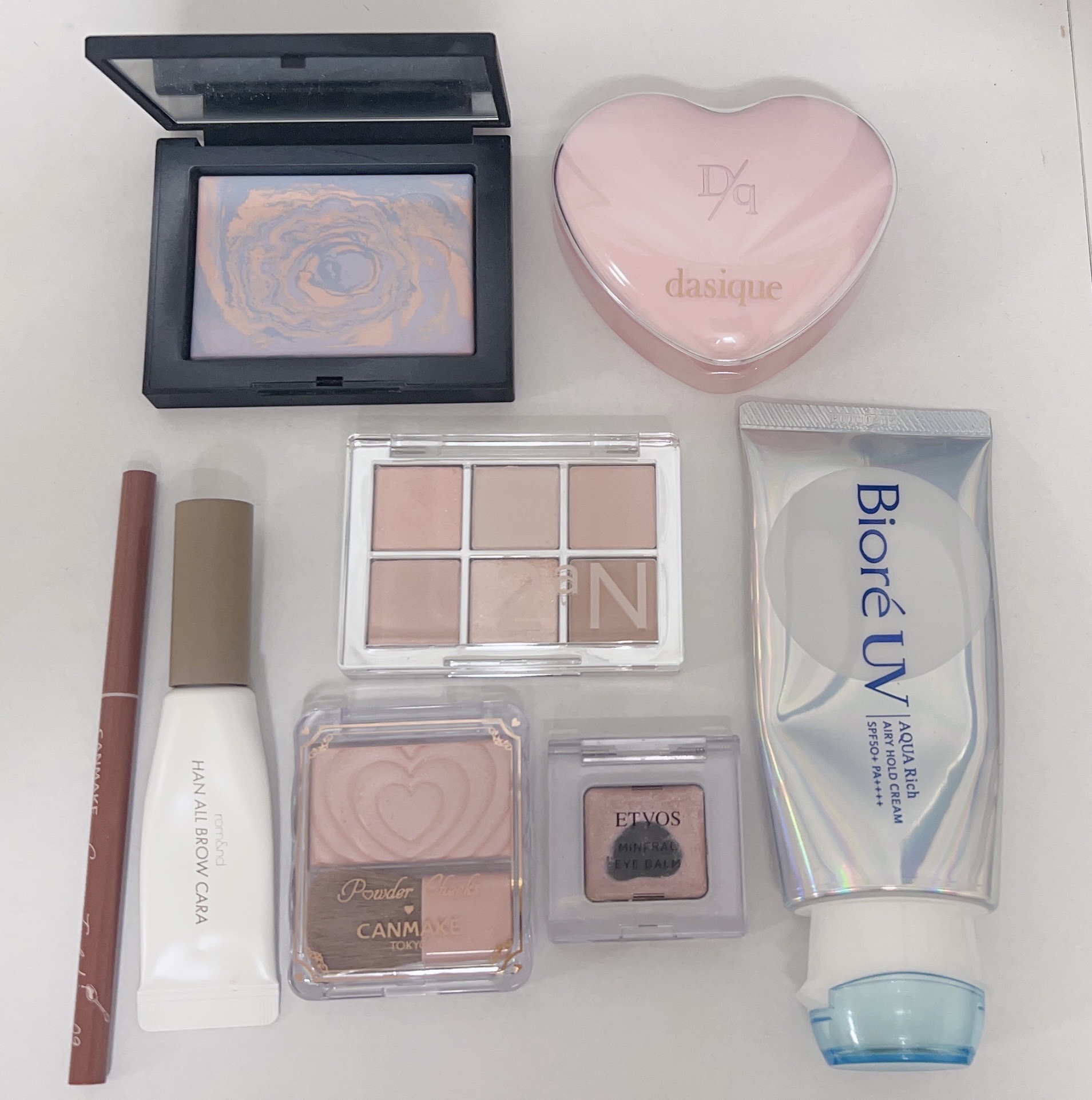 ミネラルアイバーム/エトヴォス/ジェル・クリームアイシャドウを使ったクチコミ（1枚目）