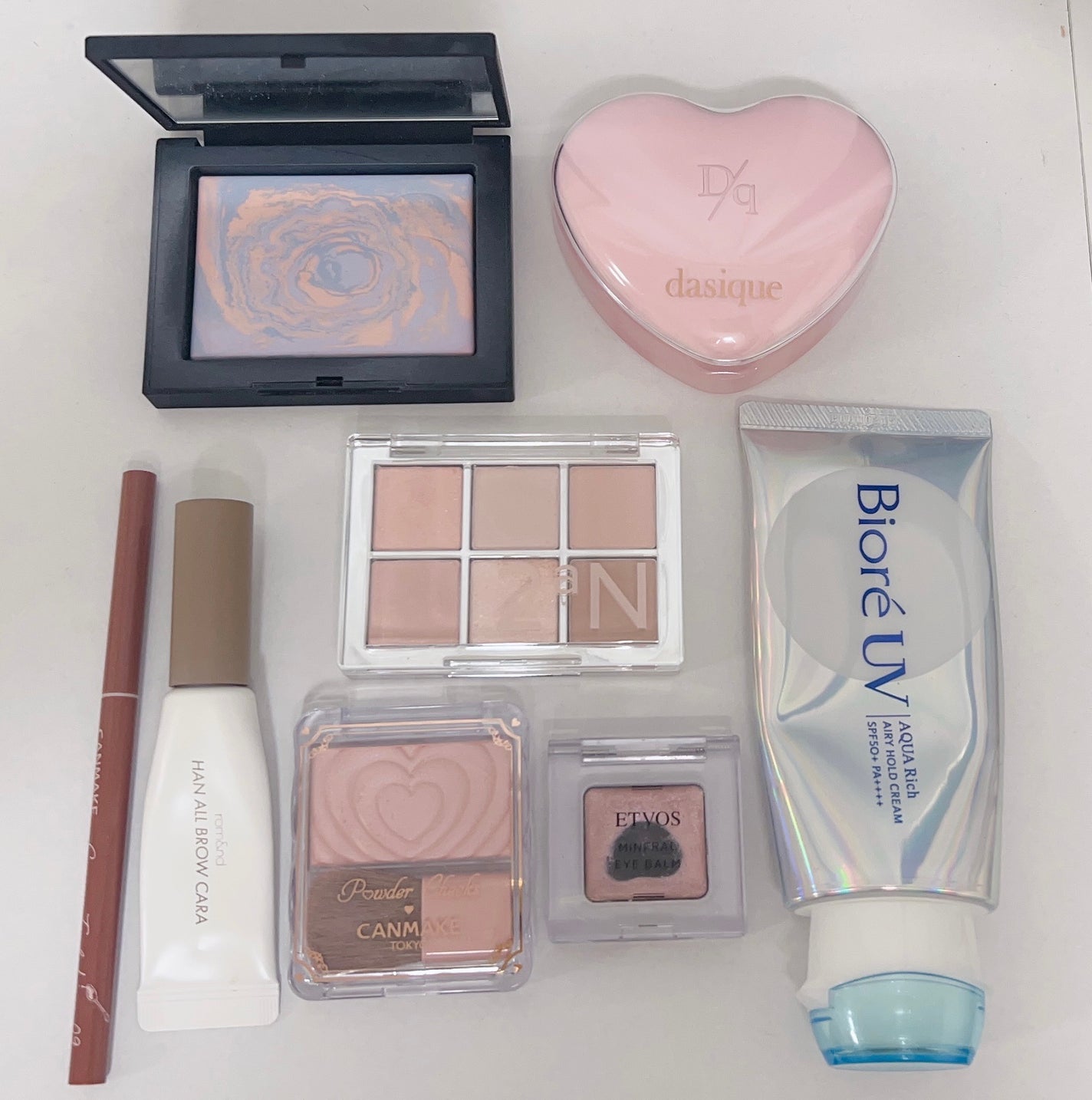 ミネラルアイバーム/エトヴォス/ジェル・クリームアイシャドウを使ったクチコミ(1枚目)