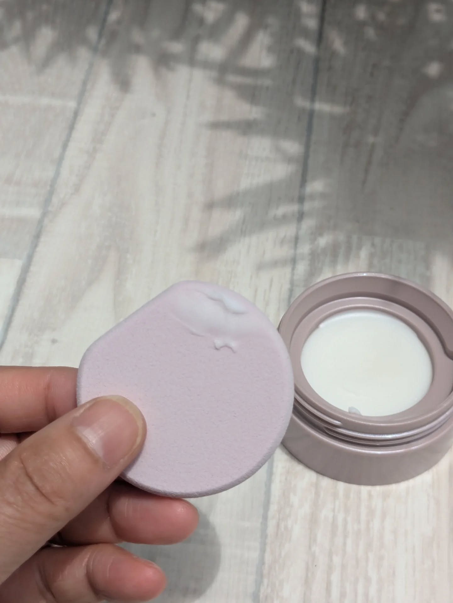 ８x４ デオドラントパテ【医薬部外品】/８ｘ４/デオドラント・制汗剤を使ったクチコミ（3枚目）