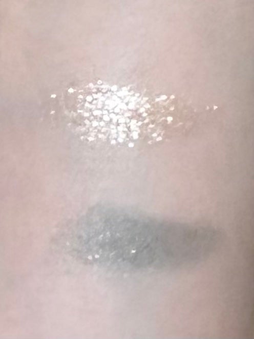 トーン タッチ アイズ/SUQQU/単色アイシャドウを使ったクチコミ(2枚目)