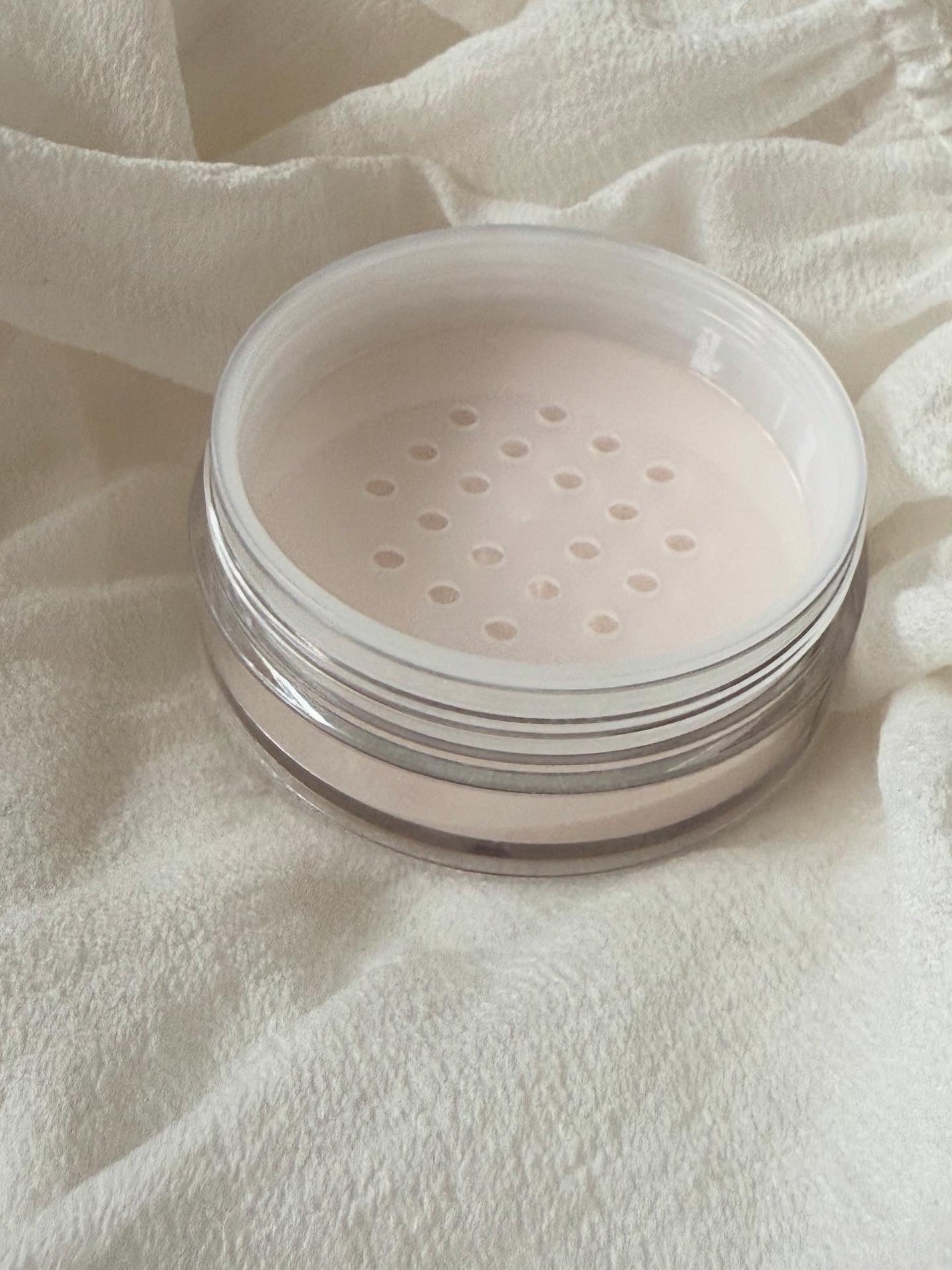 イセハンラボ オイルオペレーター/ISEHAN Lab./ルースパウダーを使ったクチコミ(4枚目)